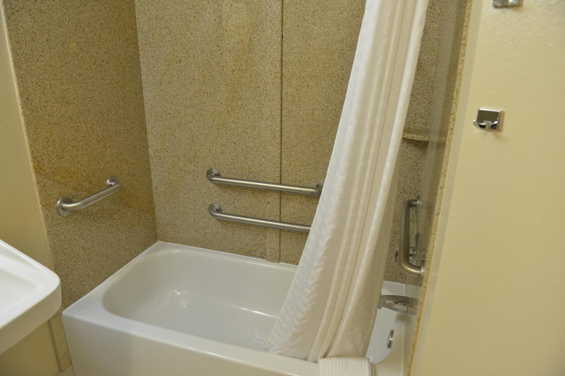 Candlewood Suites Melbourne/Viera by IHG interior in Melbourne, FL — gallery photo 2