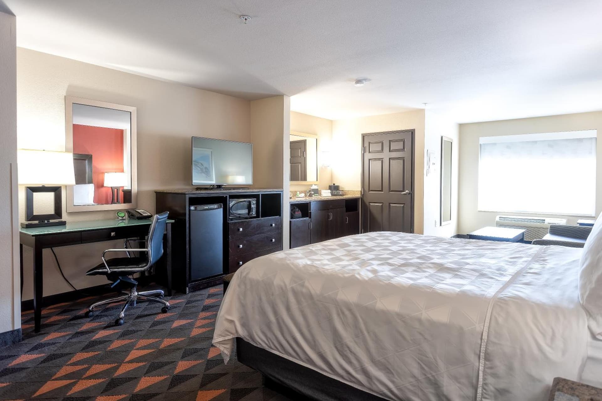 Holiday Inn Oceanside Marina Camp Pendleton by IHG gallery photo in Oceanside, CA — image 77
