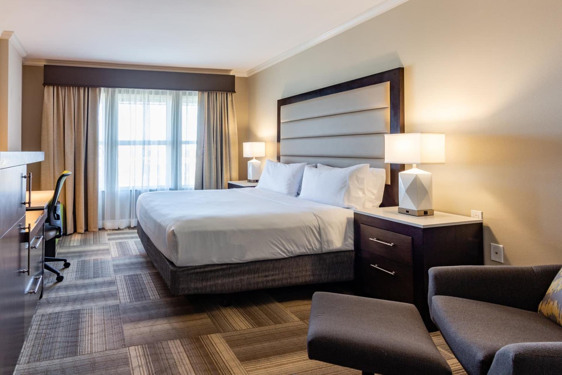 Holiday Inn Express Savannah - Historic District gallery photo in Savannah, GA — image 55