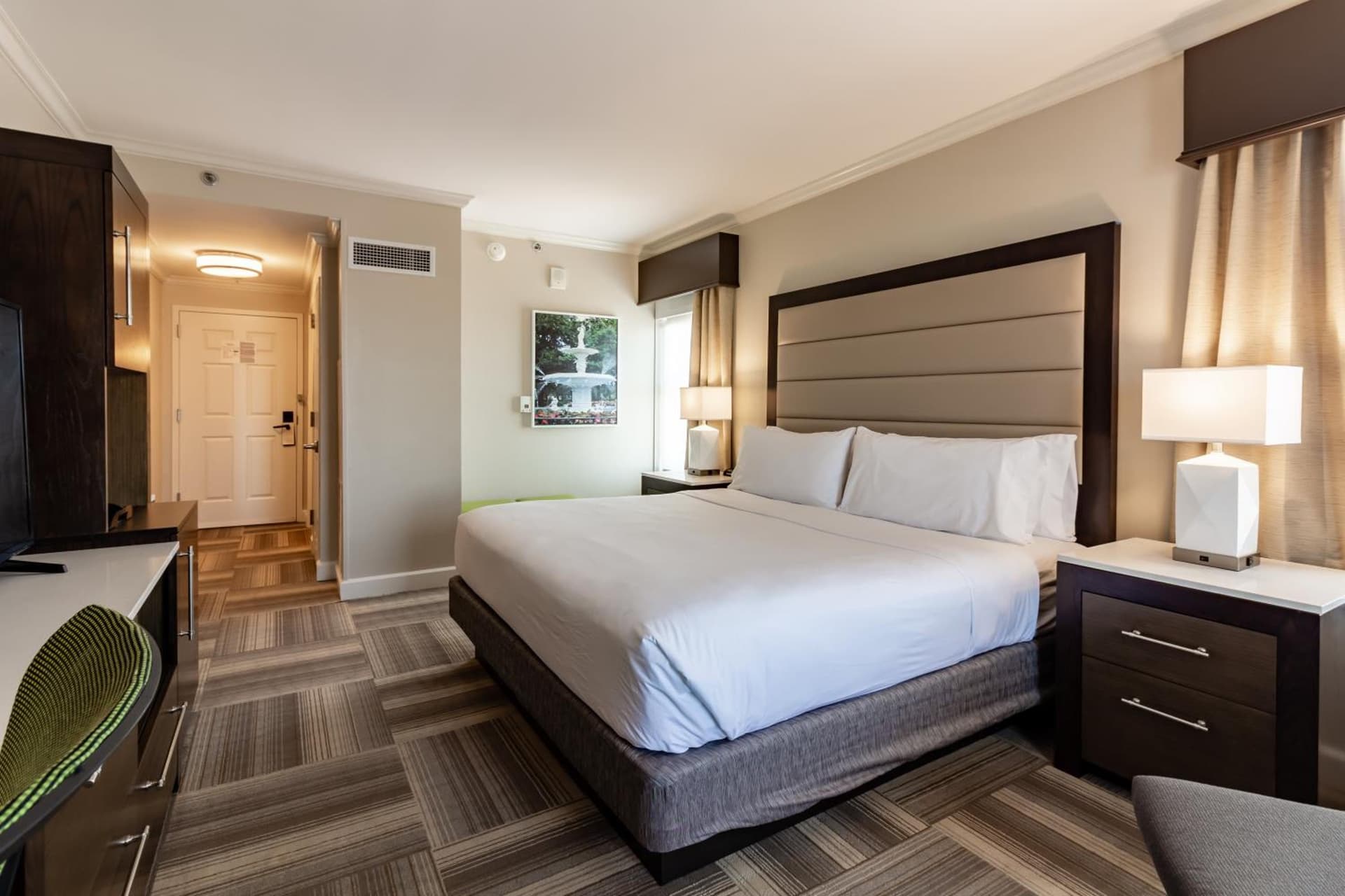 Holiday Inn Express Savannah - Historic District gallery photo in Savannah, GA — image 9