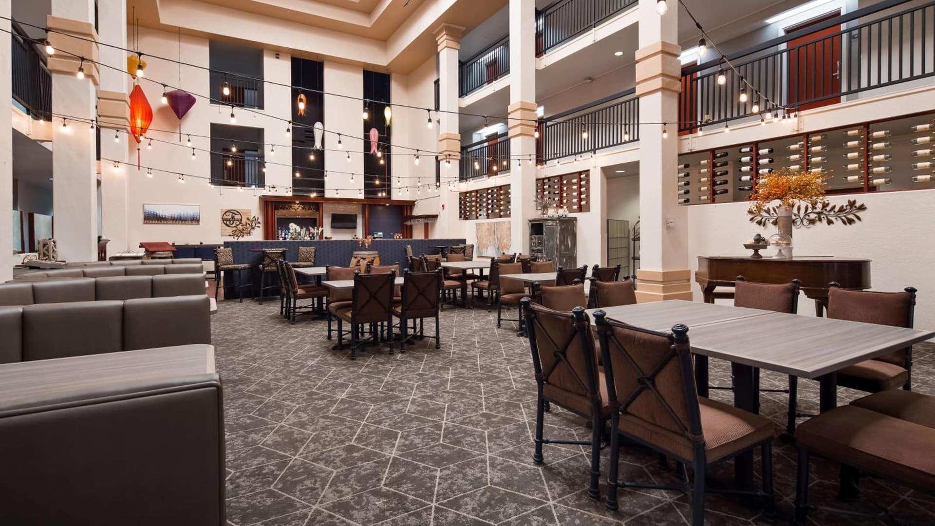 Best Western Plus Villa Del Lago Inn Patterson gallery photo in Patterson, CA — image 14