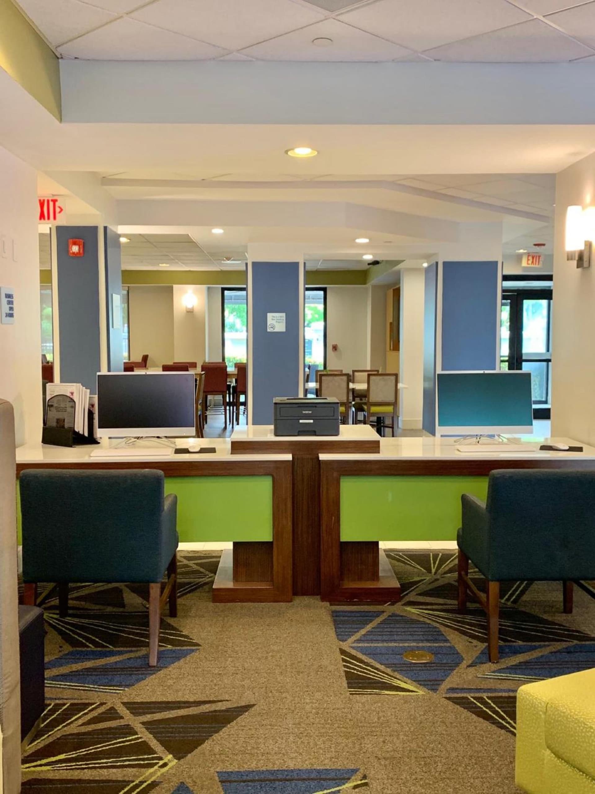 Holiday Inn Express & Suites Miami - Hialeah by IHG property views in Hialeah, FL — gallery photo 3