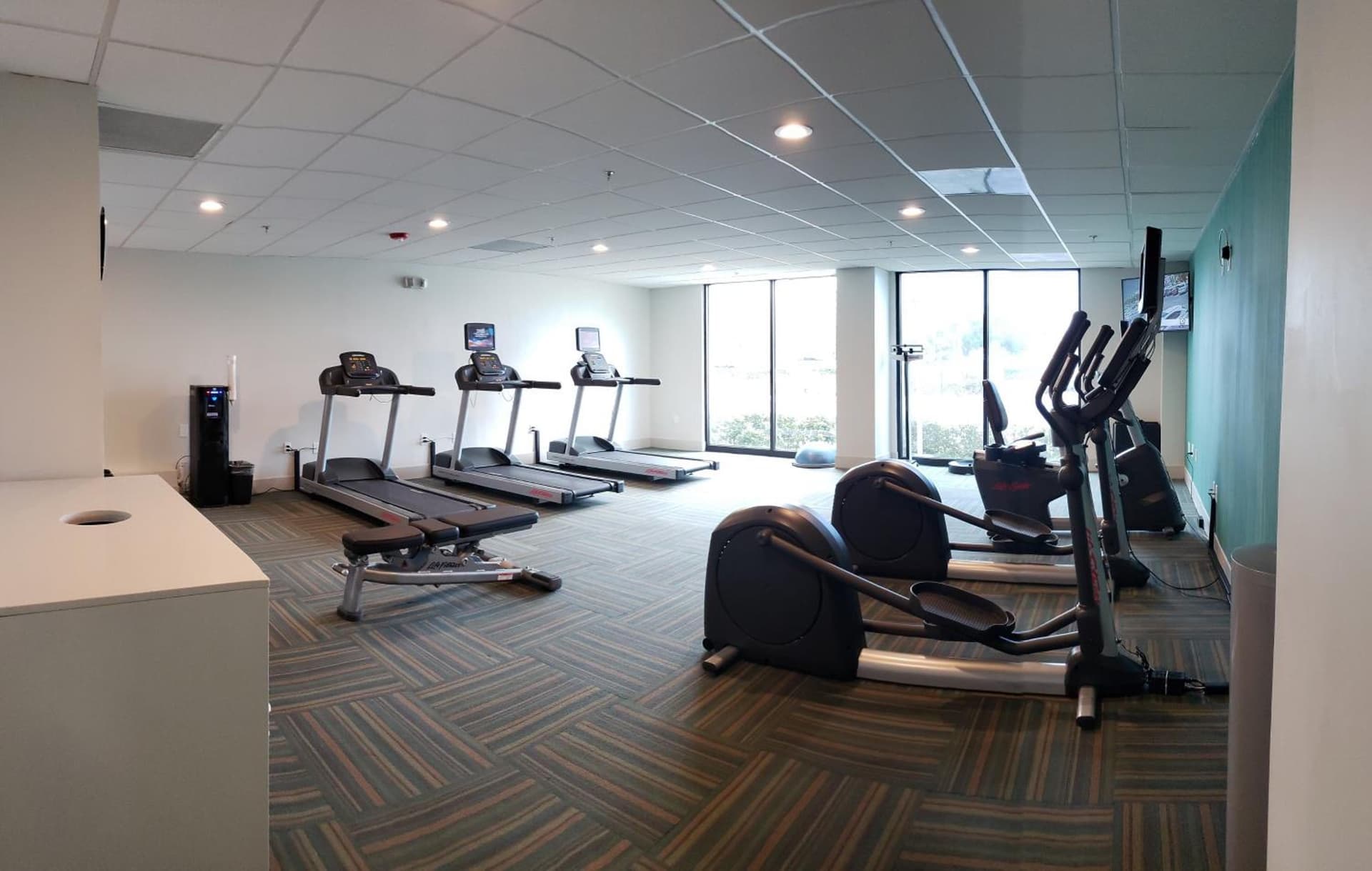 Holiday Inn Express & Suites Miami - Hialeah by IHG gallery photo in Hialeah, FL — image 14