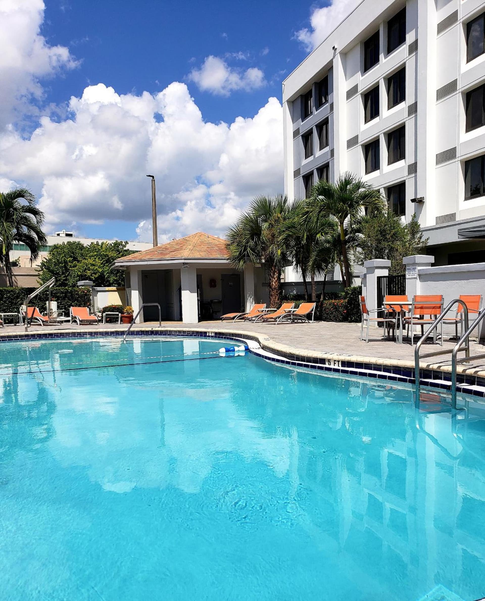 Holiday Inn Express & Suites Miami - Hialeah by IHG gallery photo in Hialeah, FL — image 19