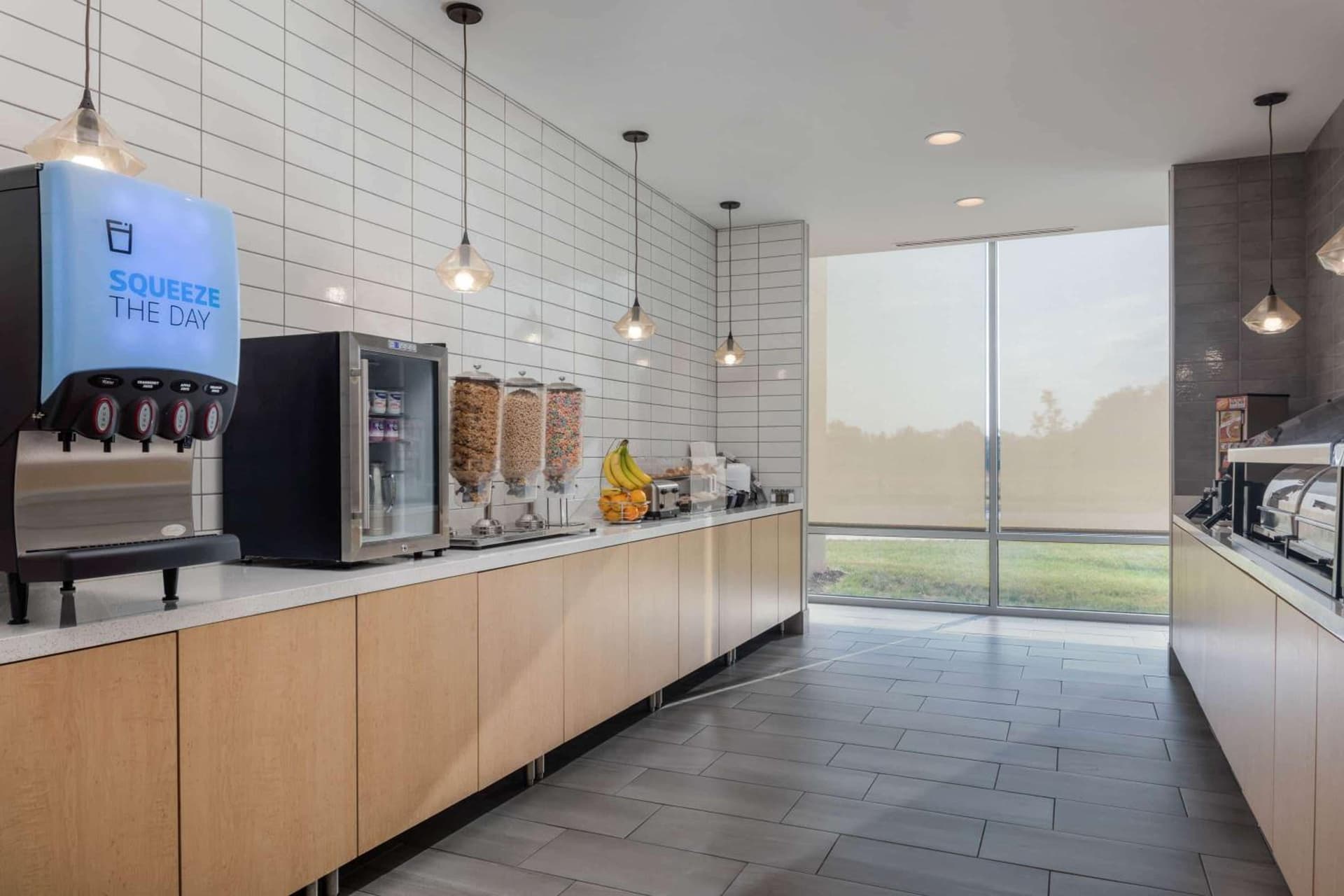La Quinta by Wyndham Greensboro Airport High Point gallery photo in Greensboro, NC — image 8