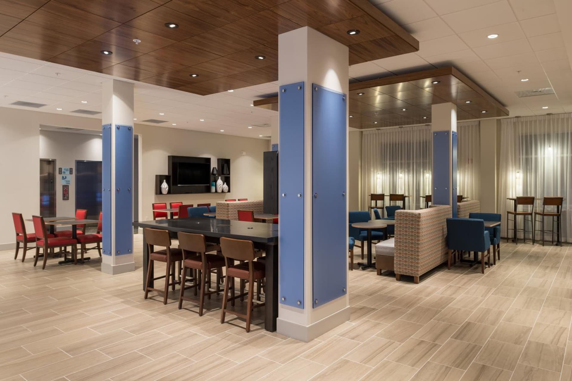 Holiday Inn Express Troy by IHG property views in Troy, IL — gallery photo 3