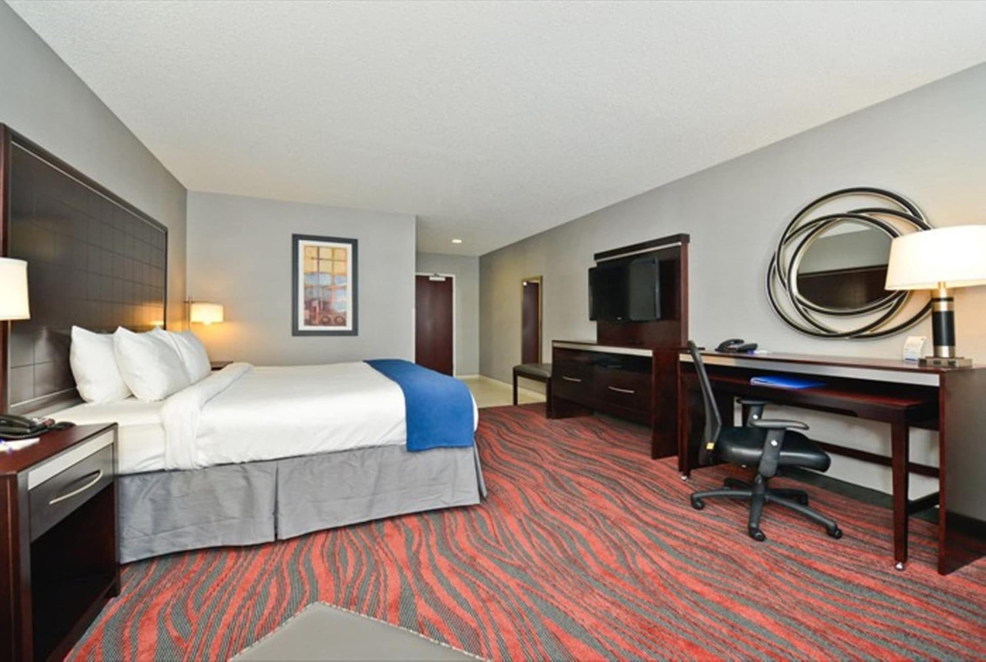 Holiday Inn Express & Suites Utica by IHG gallery photo in Utica, NY — image 18