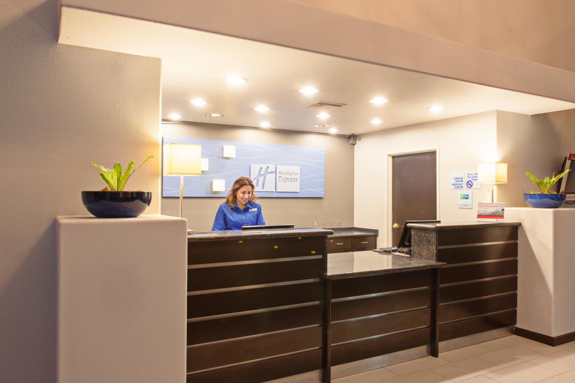 Holiday Inn Express Temecula by IHG interior in Temecula, CA — gallery photo 2