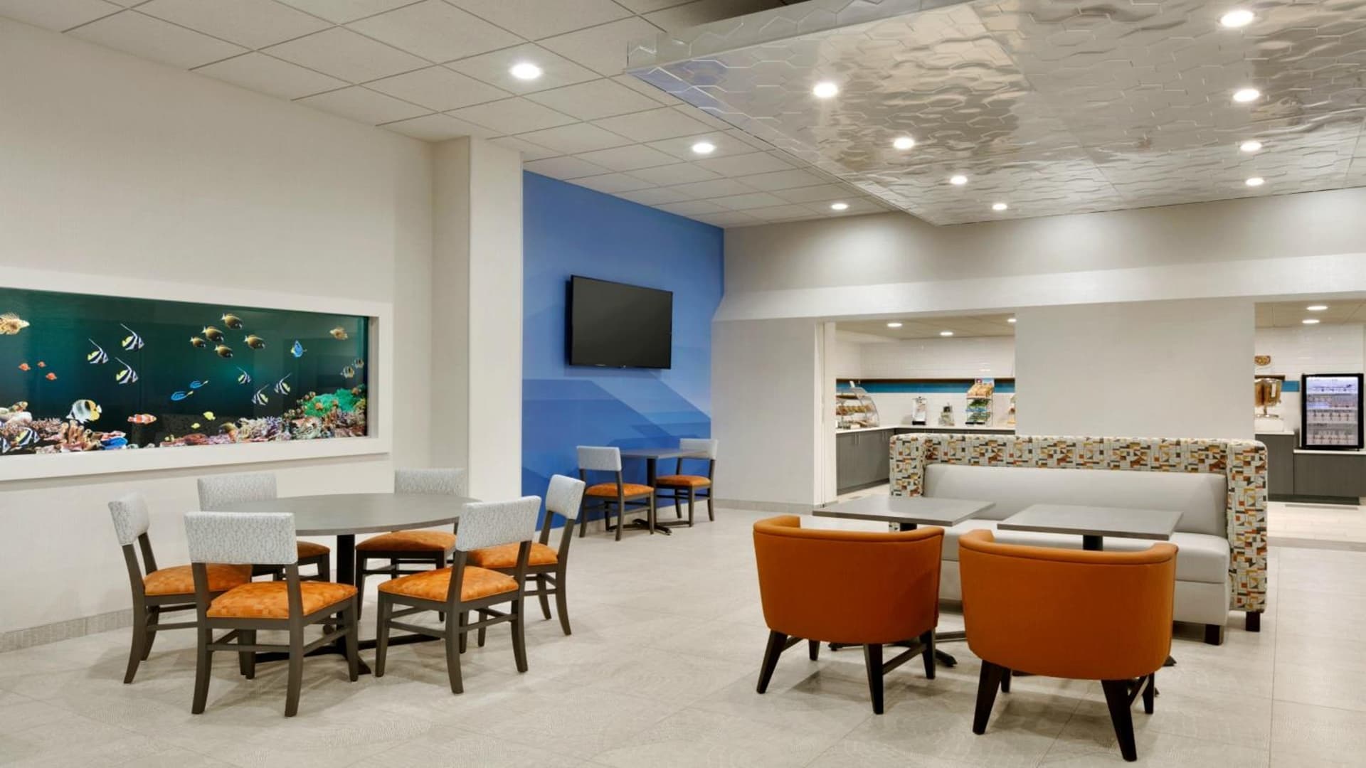 Holiday Inn Express - Williamsburg Busch Gardens Area by IHG gallery photo in Williamsburg, VA — image 31