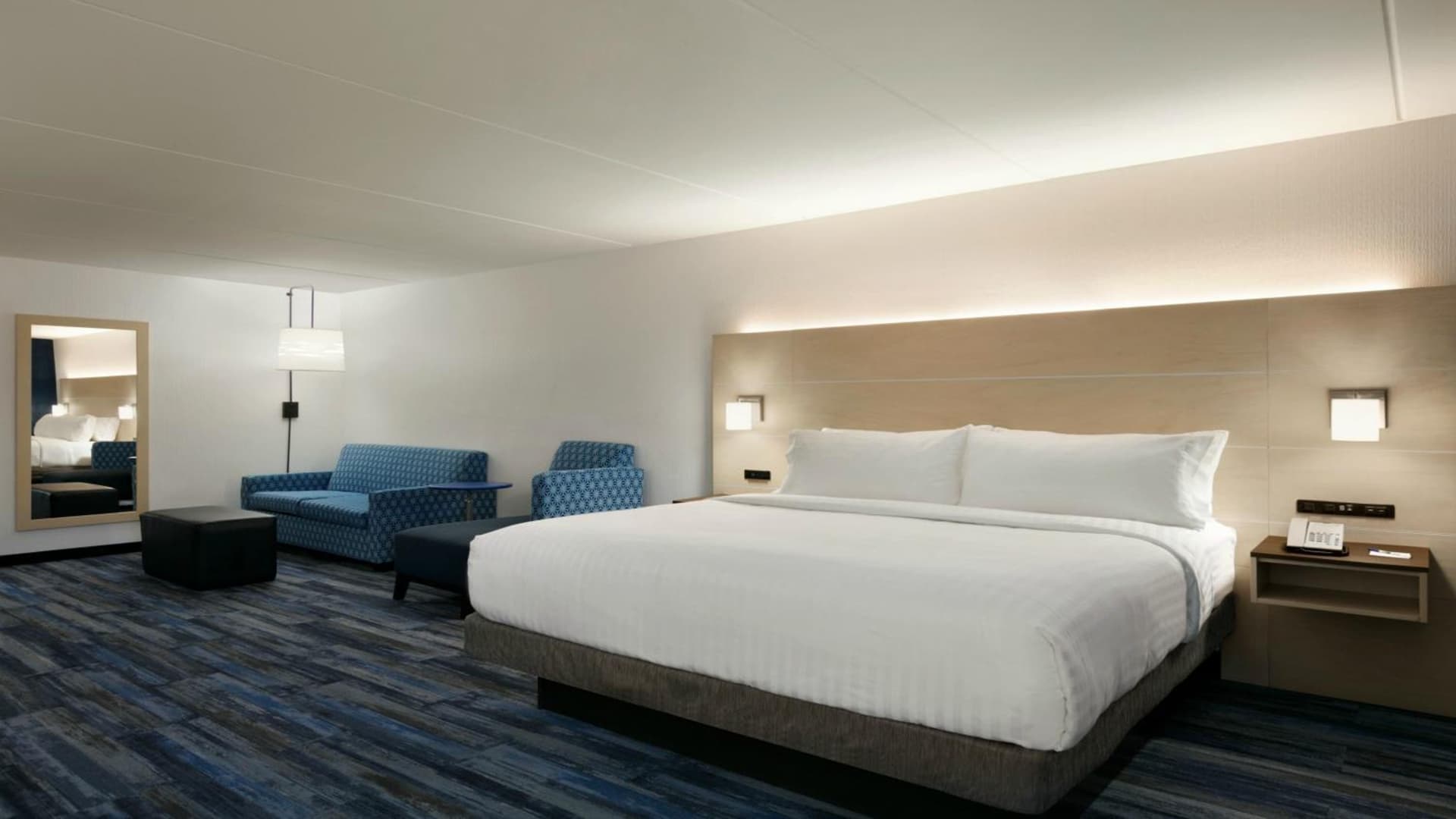 Holiday Inn Express - Williamsburg Busch Gardens Area by IHG gallery photo in Williamsburg, VA — image 29