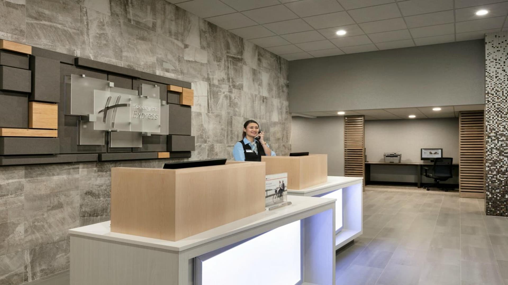 Holiday Inn Express - Williamsburg Busch Gardens Area by IHG gallery photo in Williamsburg, VA — image 14