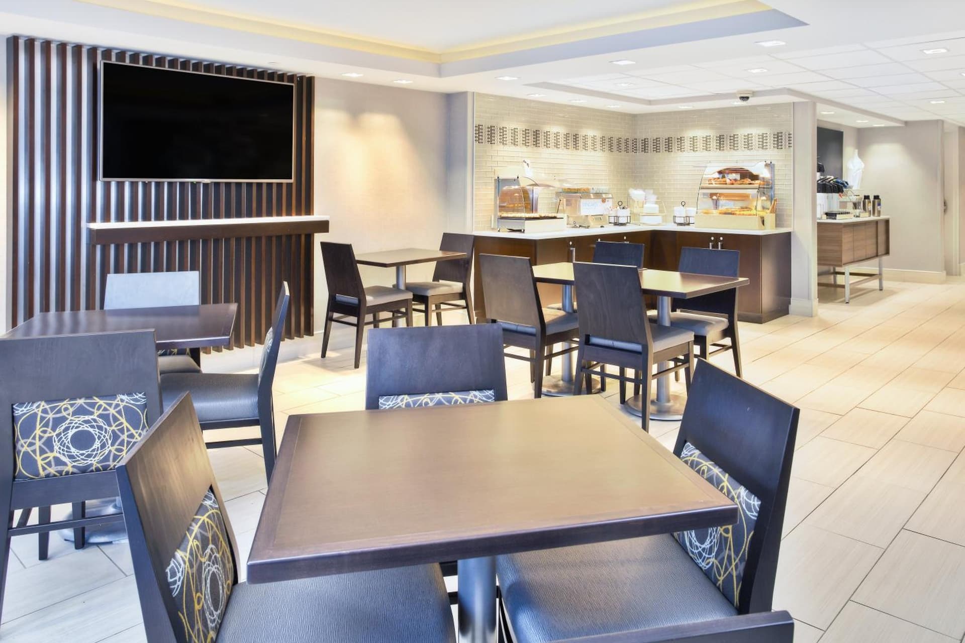 Holiday Inn Express Boston-Waltham by IHG gallery photo in Waltham, MA — image 25