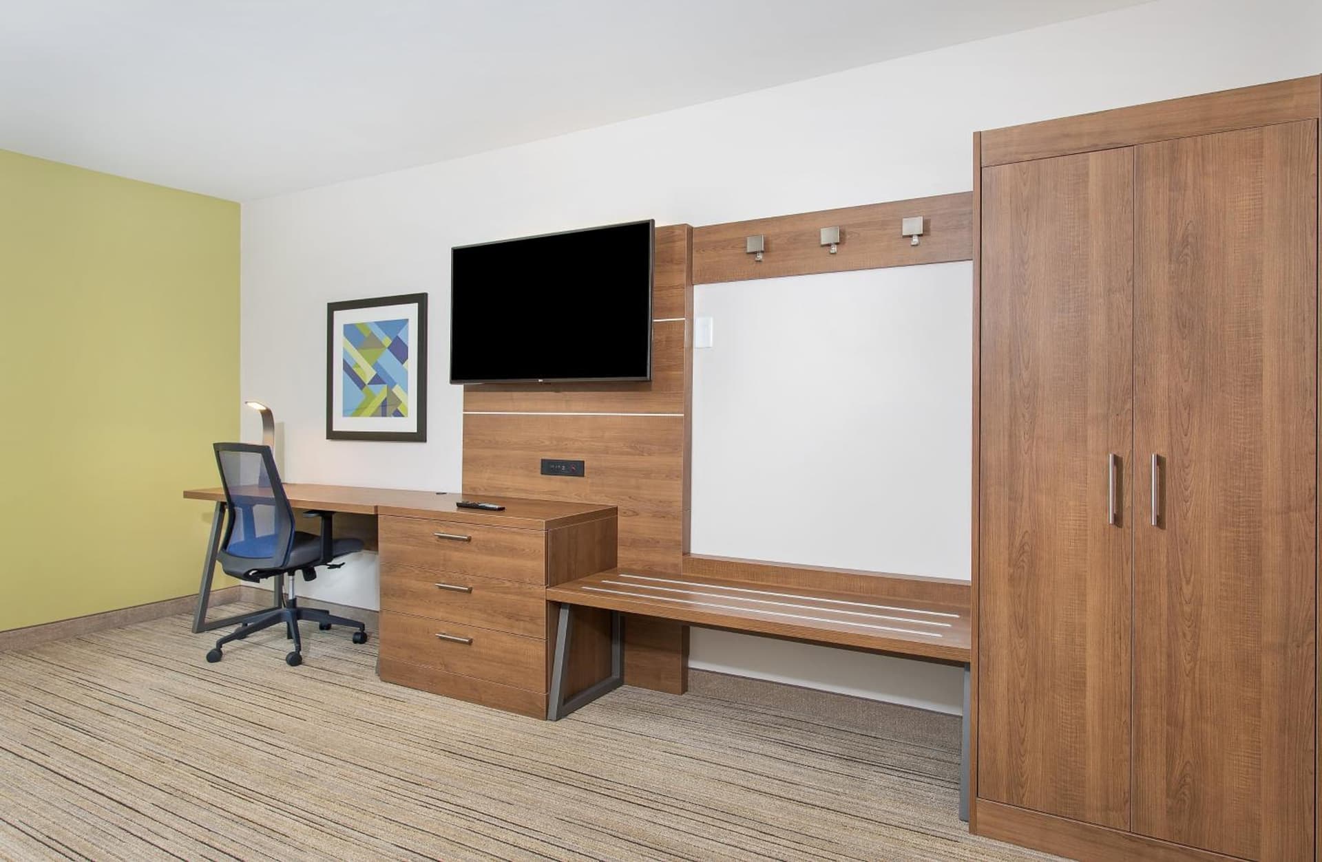 Holiday Inn Express Williamsburg by IHG interior in Williamsburg, KY — gallery photo 2