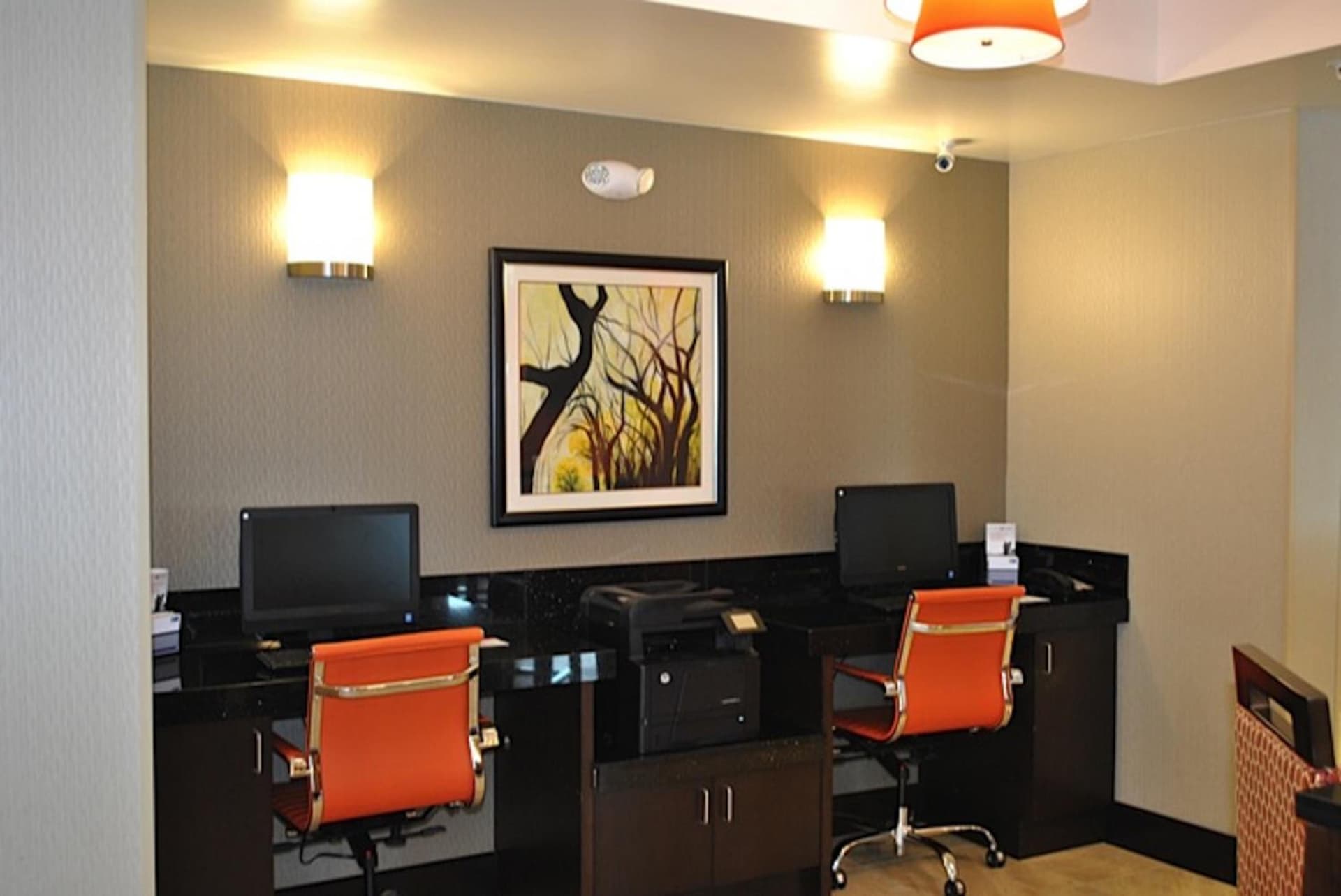 Holiday Inn Express Salem by IHG interior in Salem, OH — gallery photo 2