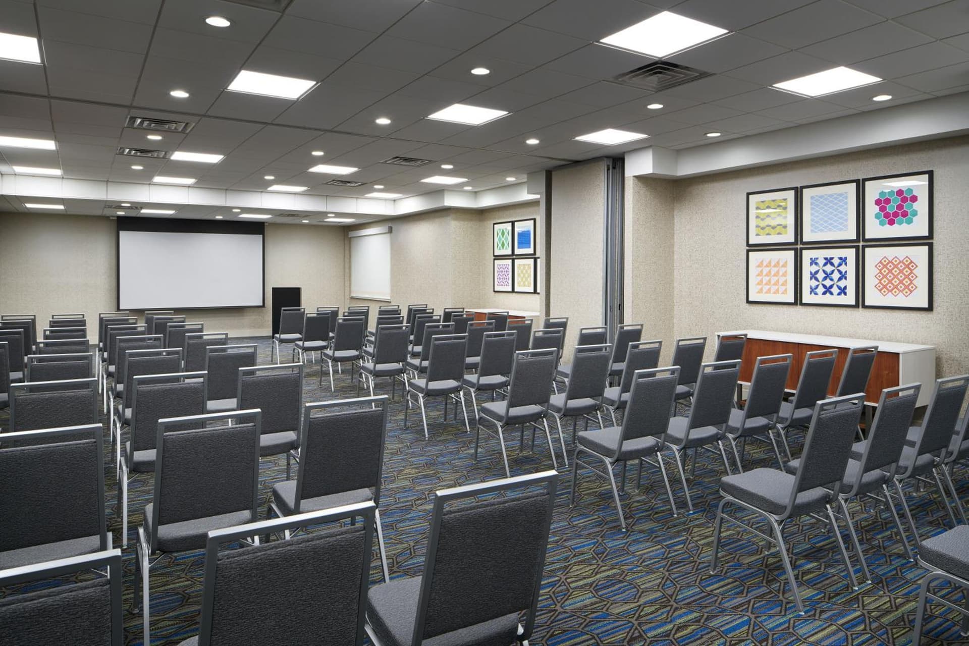 Holiday Inn Express - Richmond Downtown by IHG gallery photo in Richmond, VA — image 38
