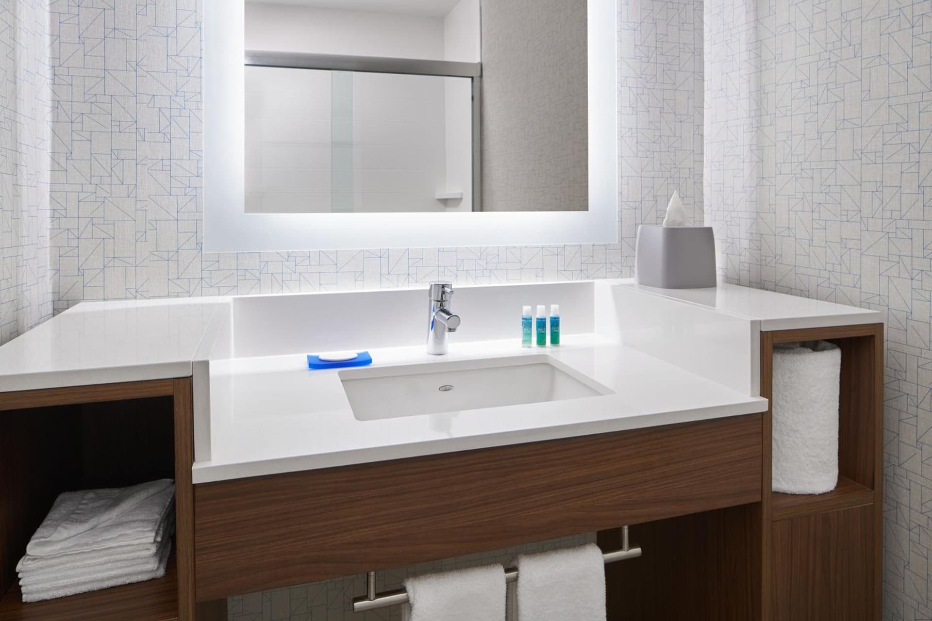 Holiday Inn Express - Richmond Downtown by IHG gallery photo in Richmond, VA — image 35