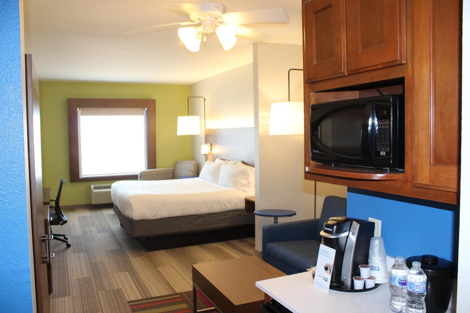 Holiday Inn Express Hotel & Suites Mansfield by IHG gallery photo in Mansfield, TX — image 41