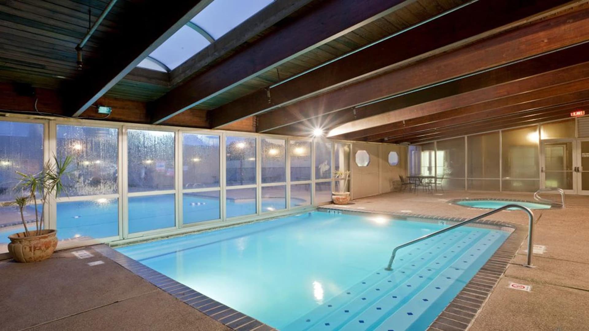 Holiday Inn Hotel & Suites Overland Park-West by IHG gallery photo in Overland Park, KS — image 14