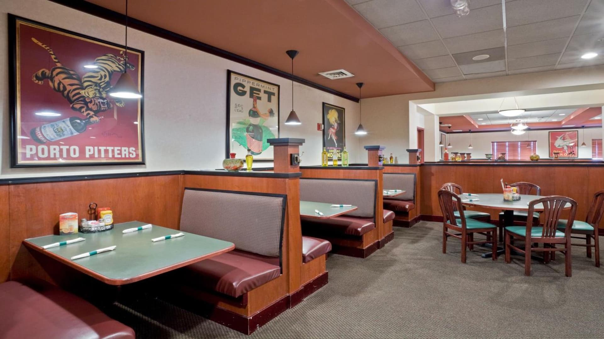 Holiday Inn Hotel & Suites Overland Park-West by IHG gallery photo in Overland Park, KS — image 11