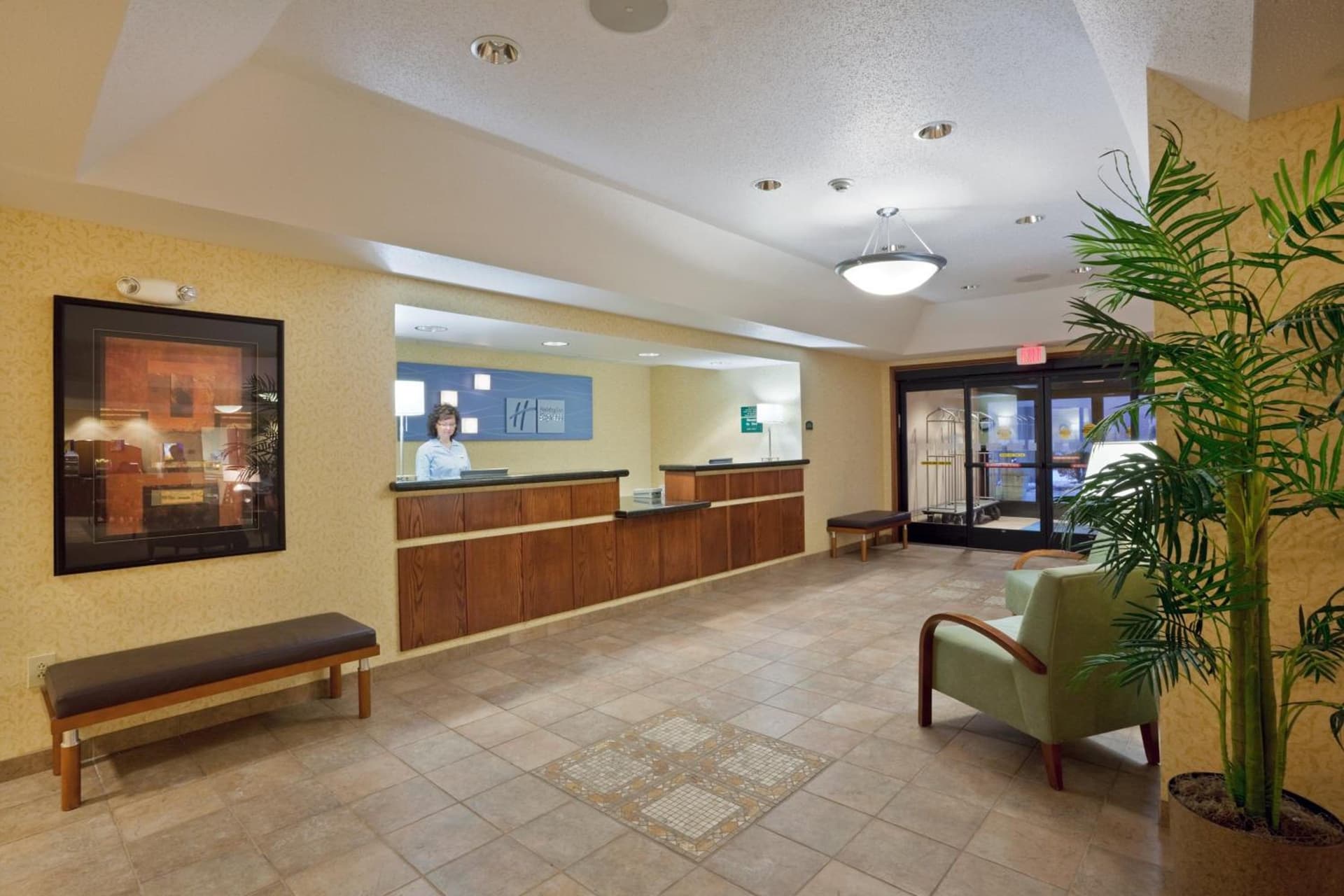 Holiday Inn Express Kansas City - at the Legends! by IHG gallery photo in Kansas City, KS — image 24