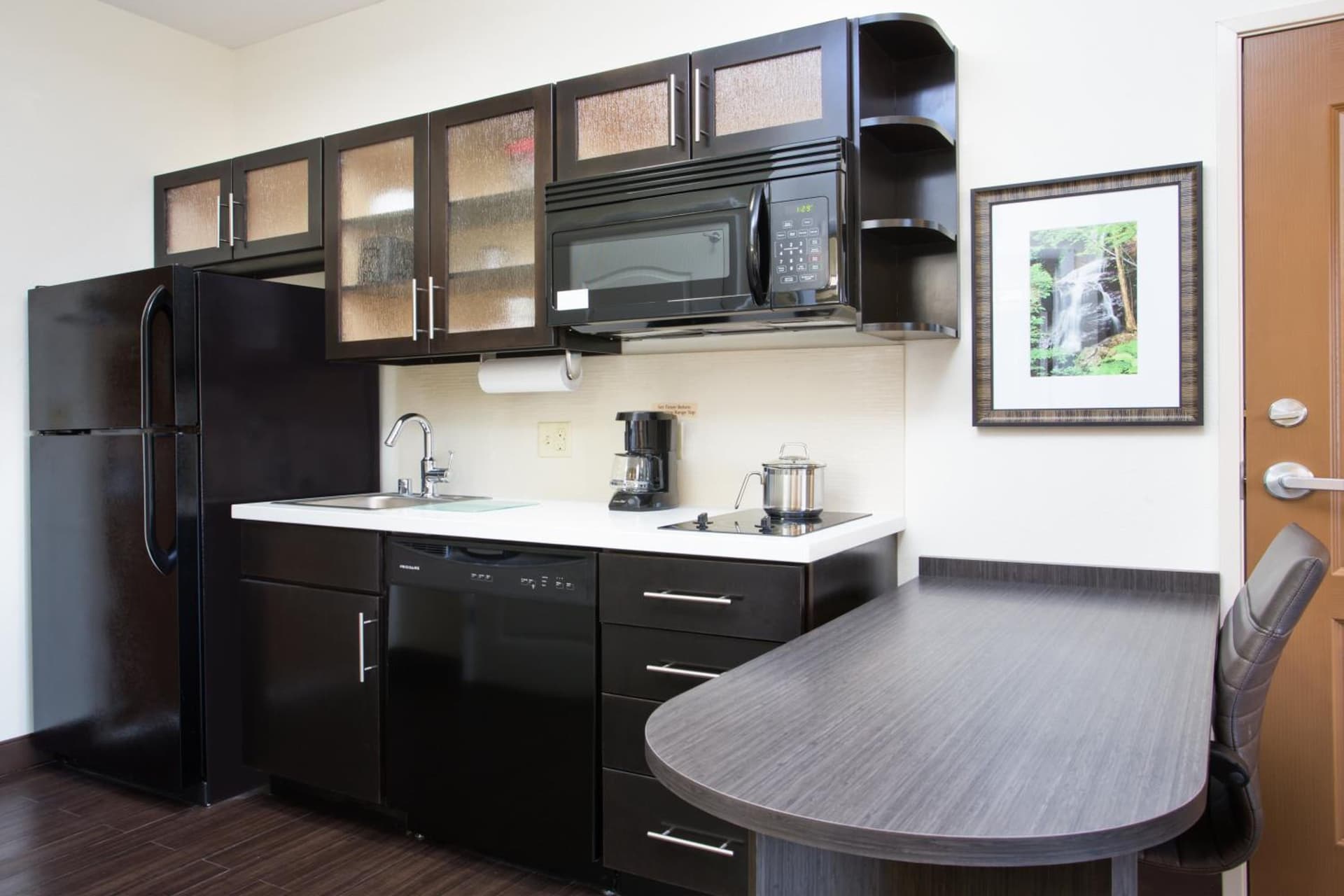 Candlewood Suites Fort Campbell - Oak Grove by IHG gallery photo in Oak Grove, KY — image 4