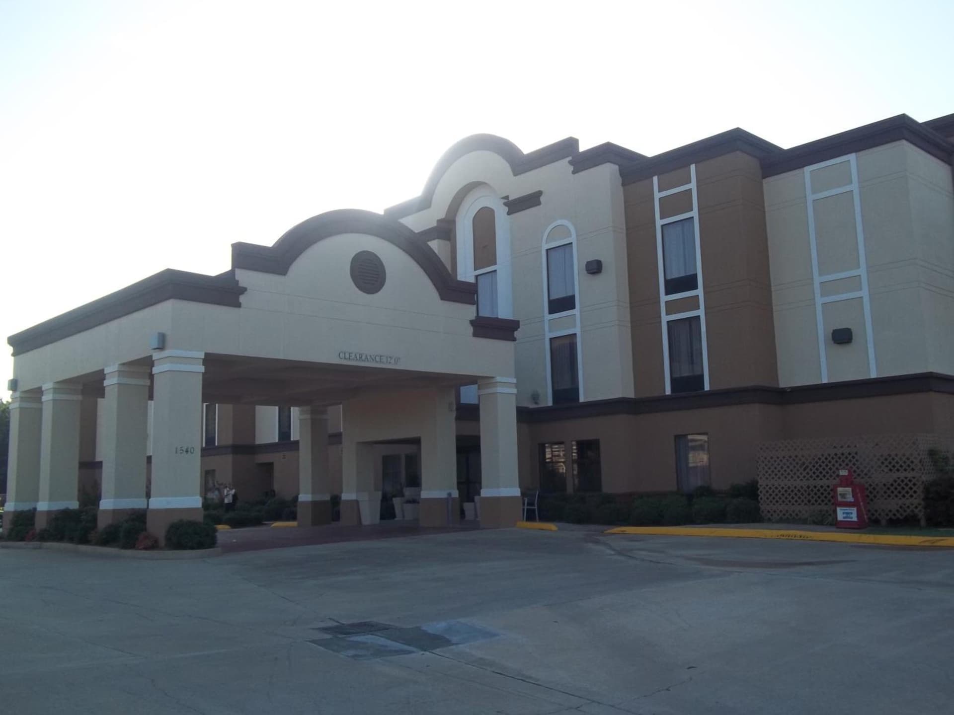 Holiday Inn Express & Suites - Grenada by IHG property views in Grenada, MS — gallery photo 3