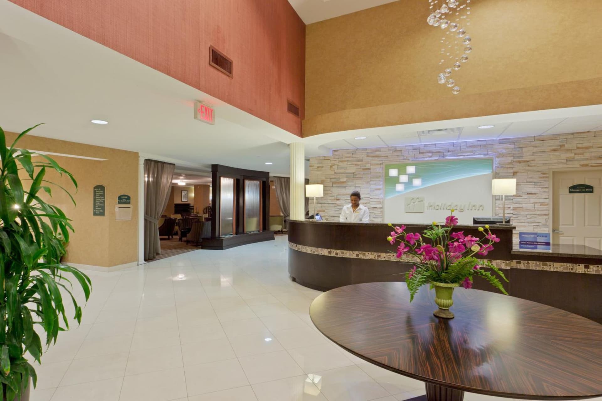 Armoni Inn & Suites interior in Orangeburg, NY — gallery photo 2