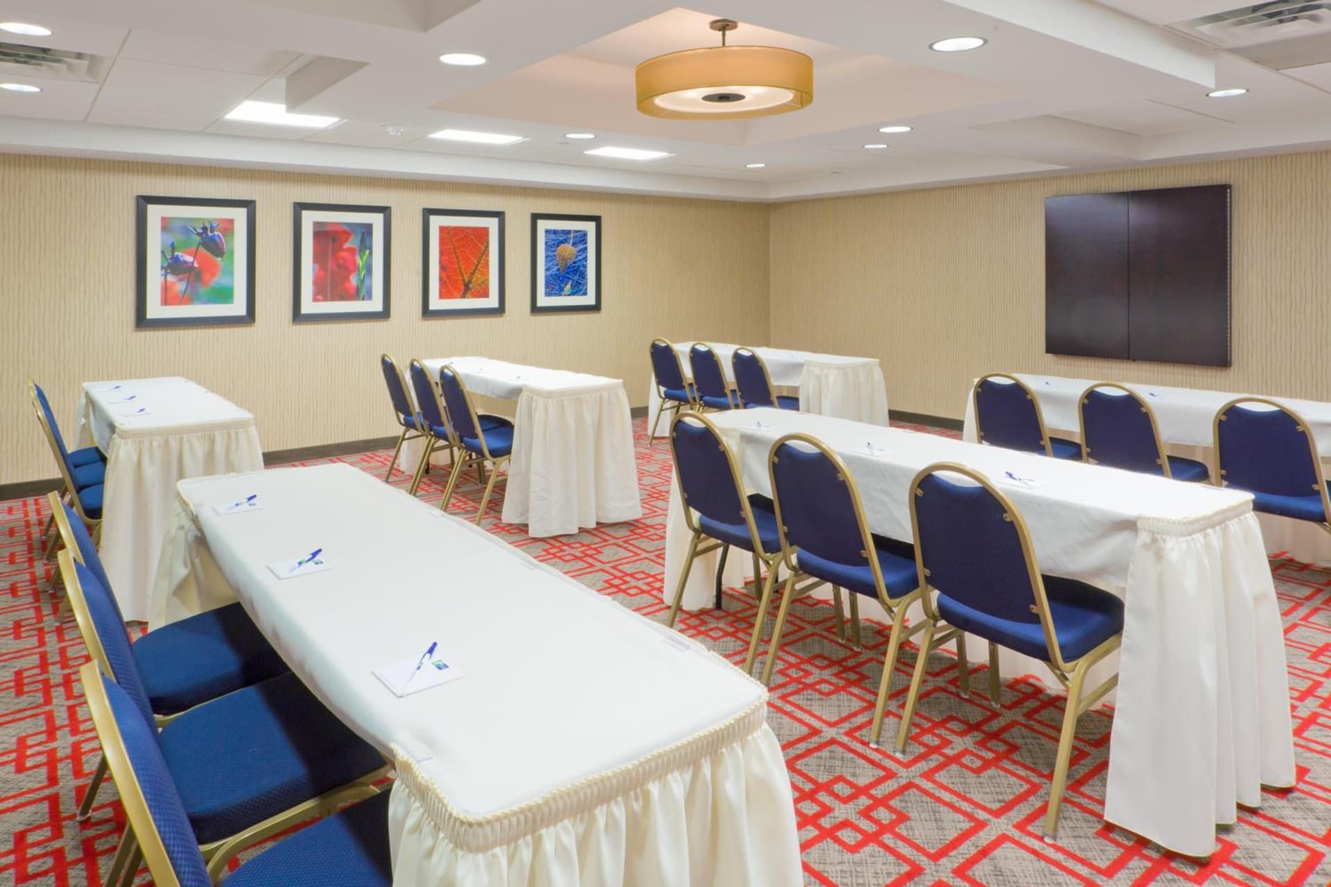 Holiday Inn Express - Neptune by IHG gallery photo in Neptune City, NJ — image 15