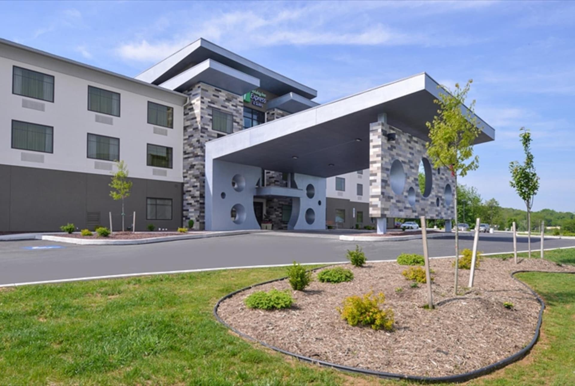 Holiday Inn Express & Suites Shippensburg by IHG exterior or lobby in Shippensburg, PA — main listing photo