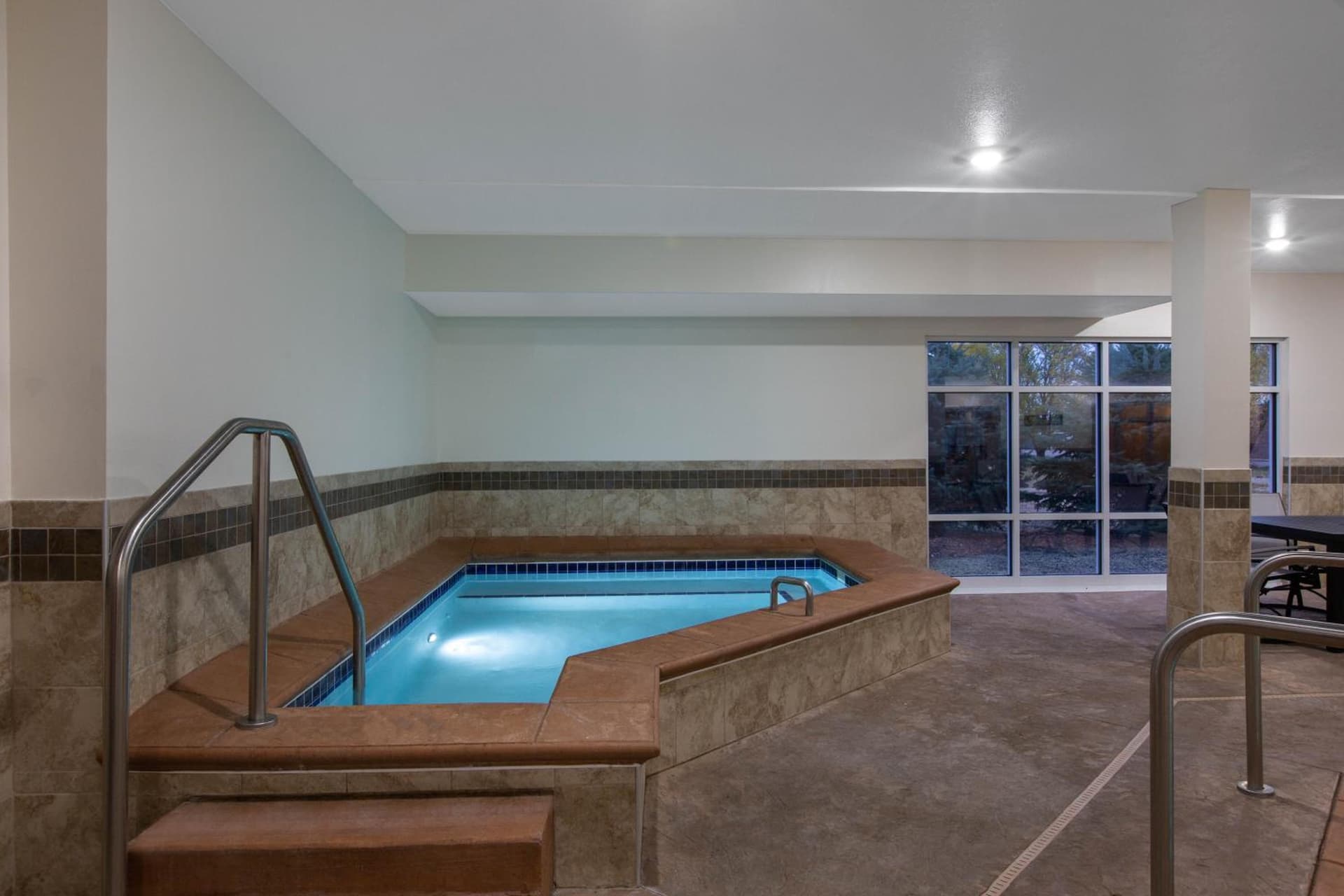 AmericInn by Wyndham Sioux Falls North gallery photo in Sioux Falls, SD — image 58