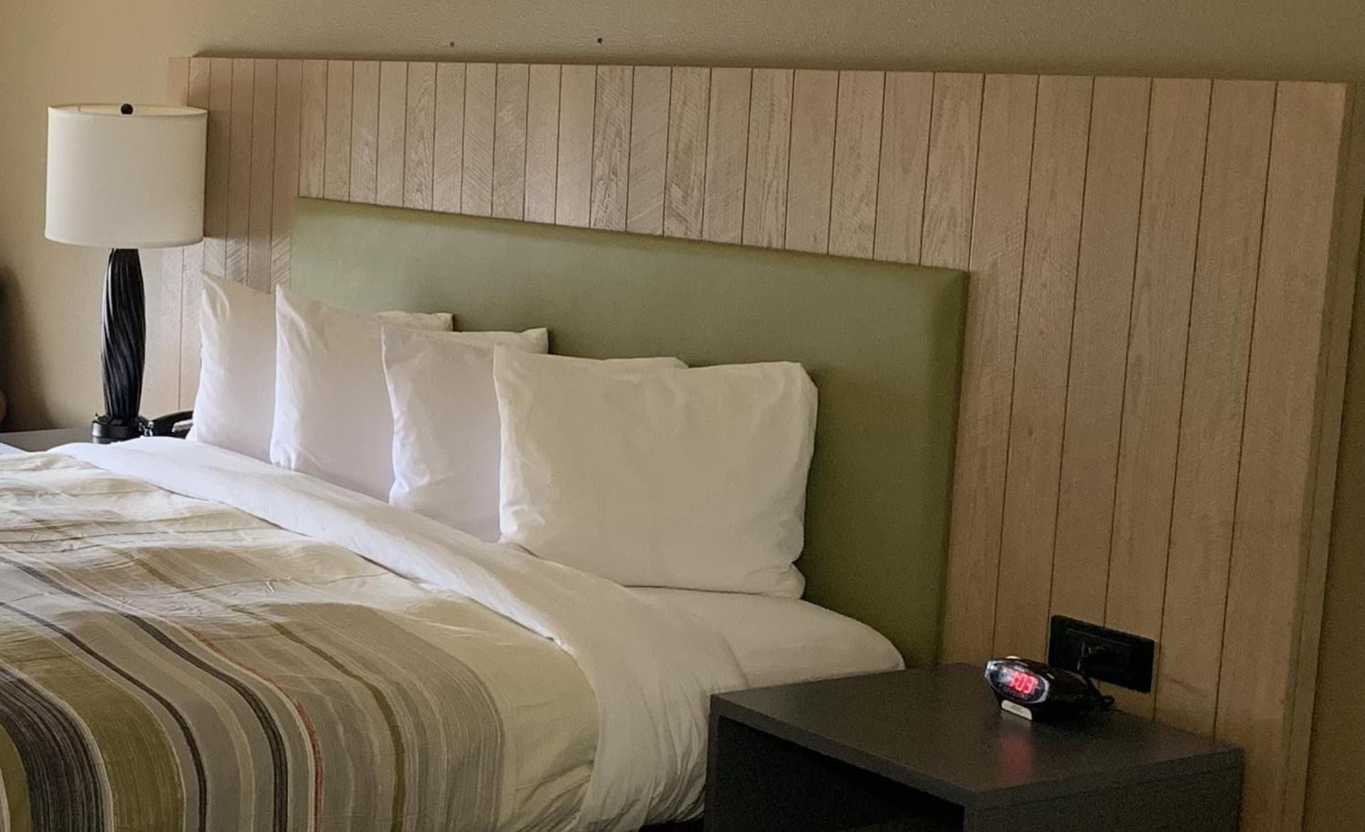 Country Inn & Suites by Radisson, West Valley City, UT gallery photo in West Valley City, UT — image 25