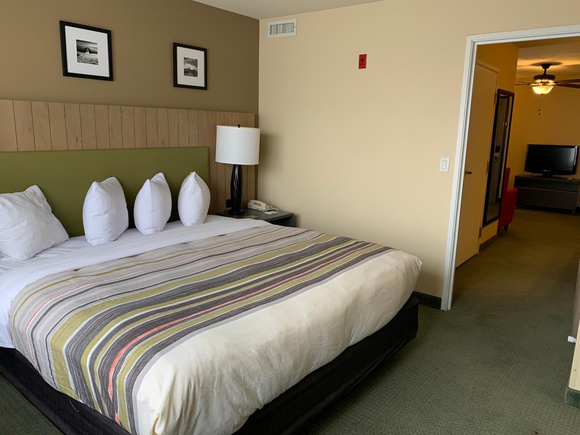 Country Inn & Suites by Radisson, West Valley City, UT gallery photo in West Valley City, UT — image 44