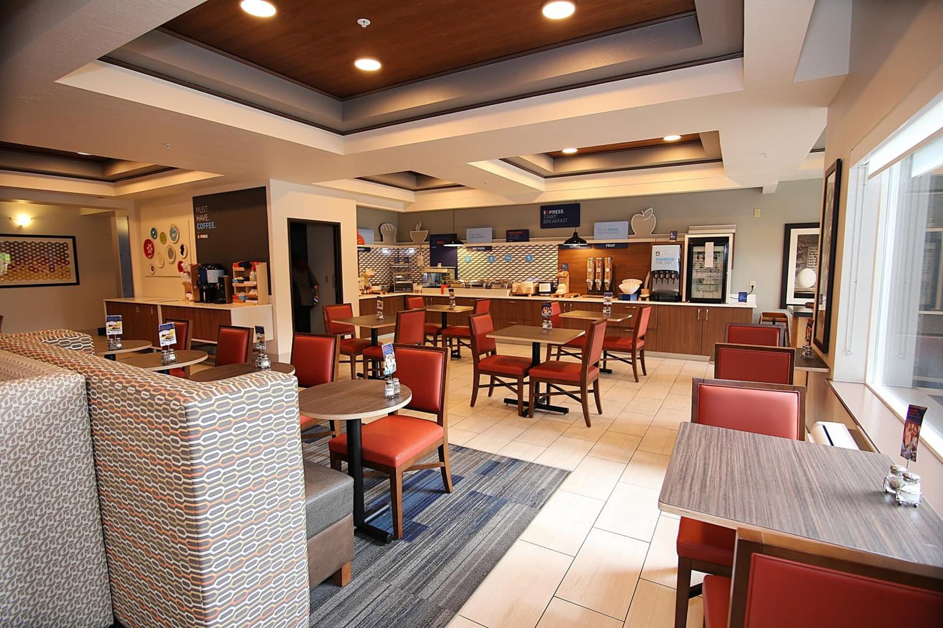 Holiday Inn Express Hotel & Suites Ashland by IHG gallery photo in Ashland, OR — image 24
