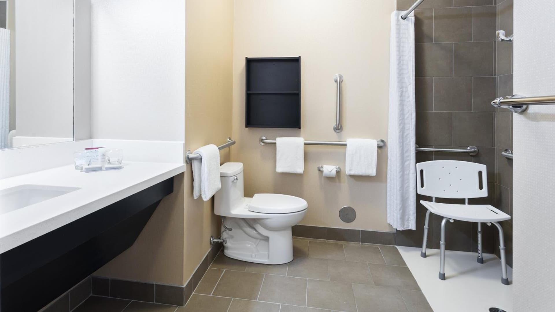 Candlewood Suites Grove City - Outlet Center by IHG gallery photo in Grove City, PA — image 26