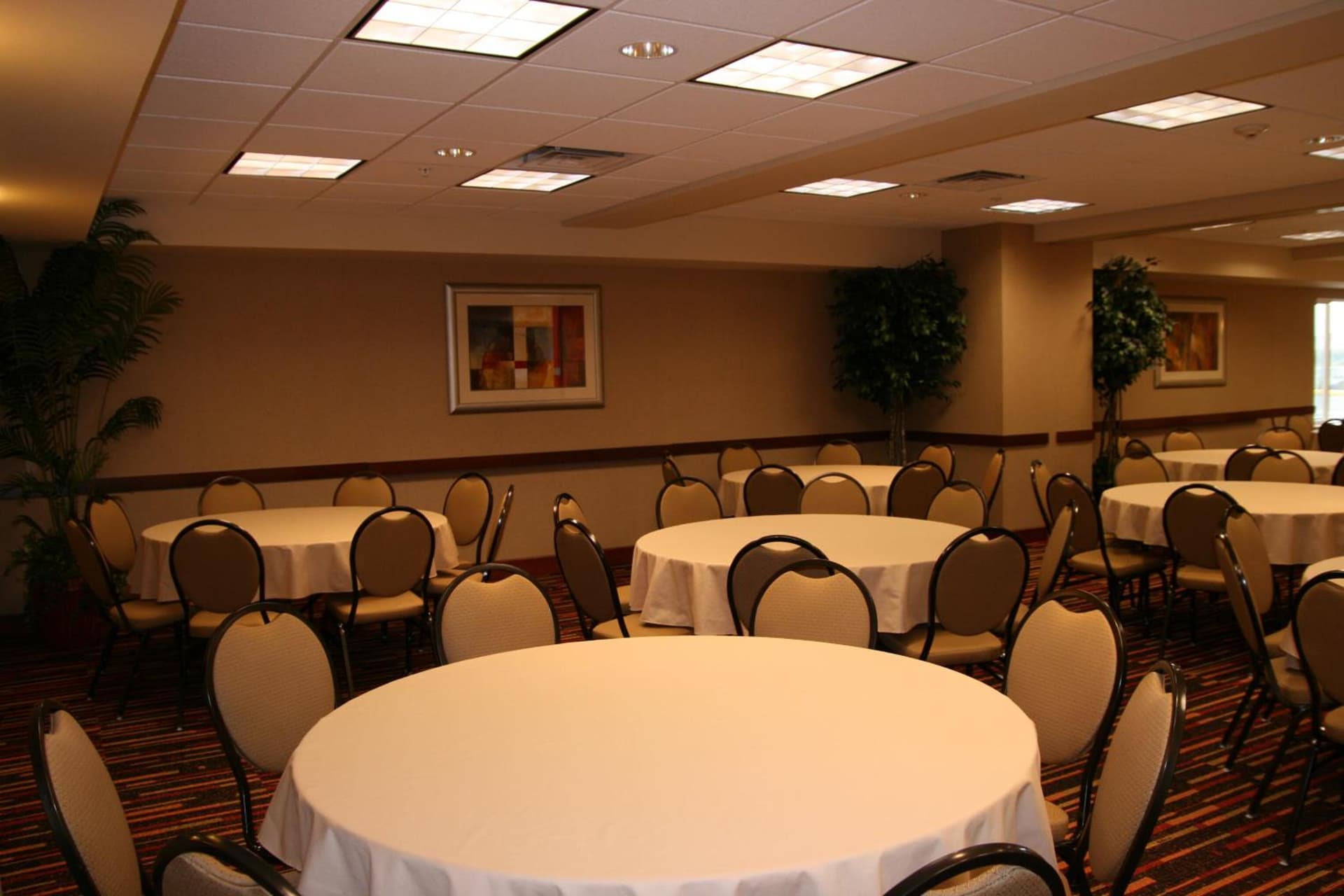 Holiday Inn Express Hotel & Suites Chehalis - Centralia by IHG gallery photo in Chehalis, WA — image 8