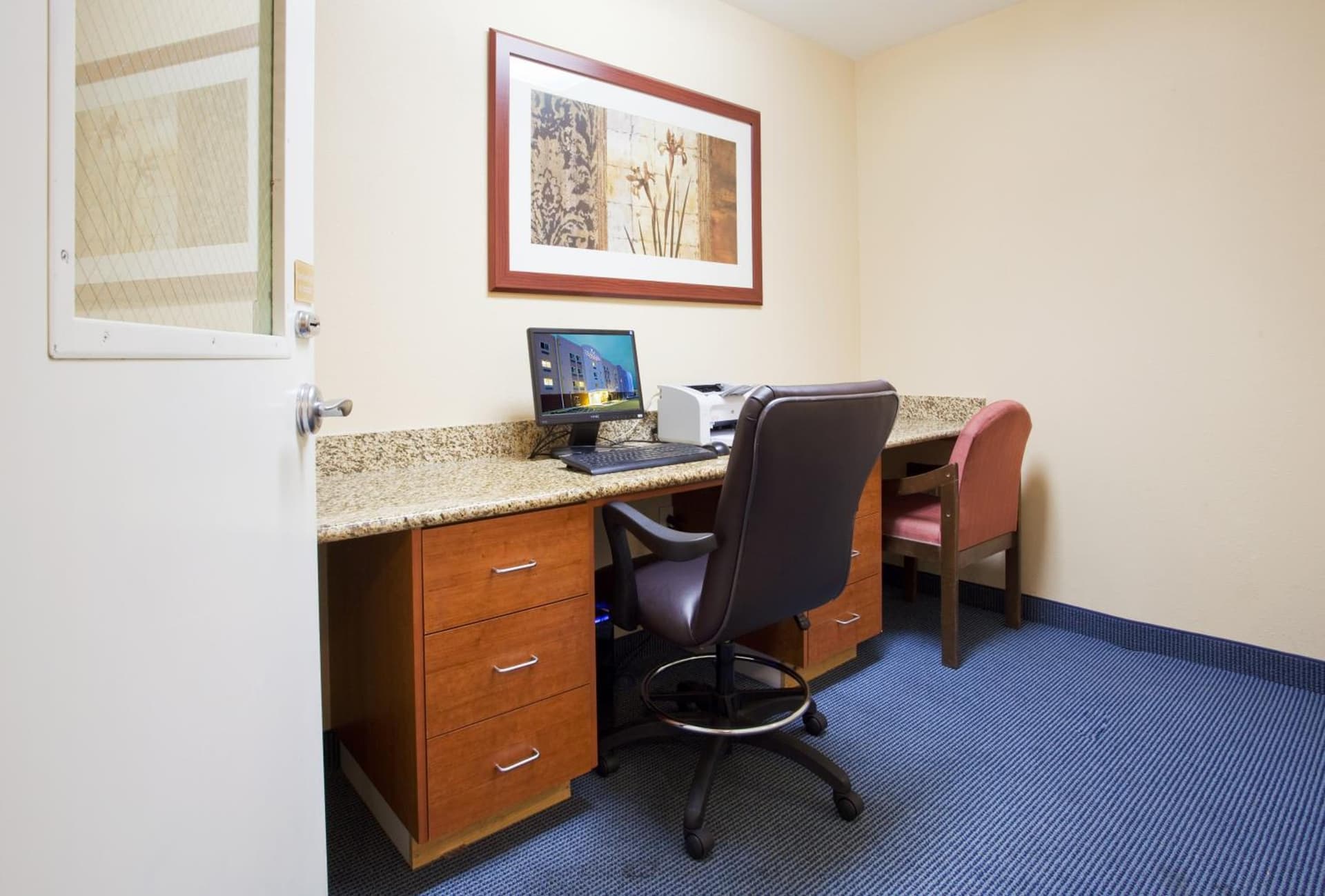Candlewood Suites Jacksonville by IHG gallery photo in Jacksonville, NC — image 9