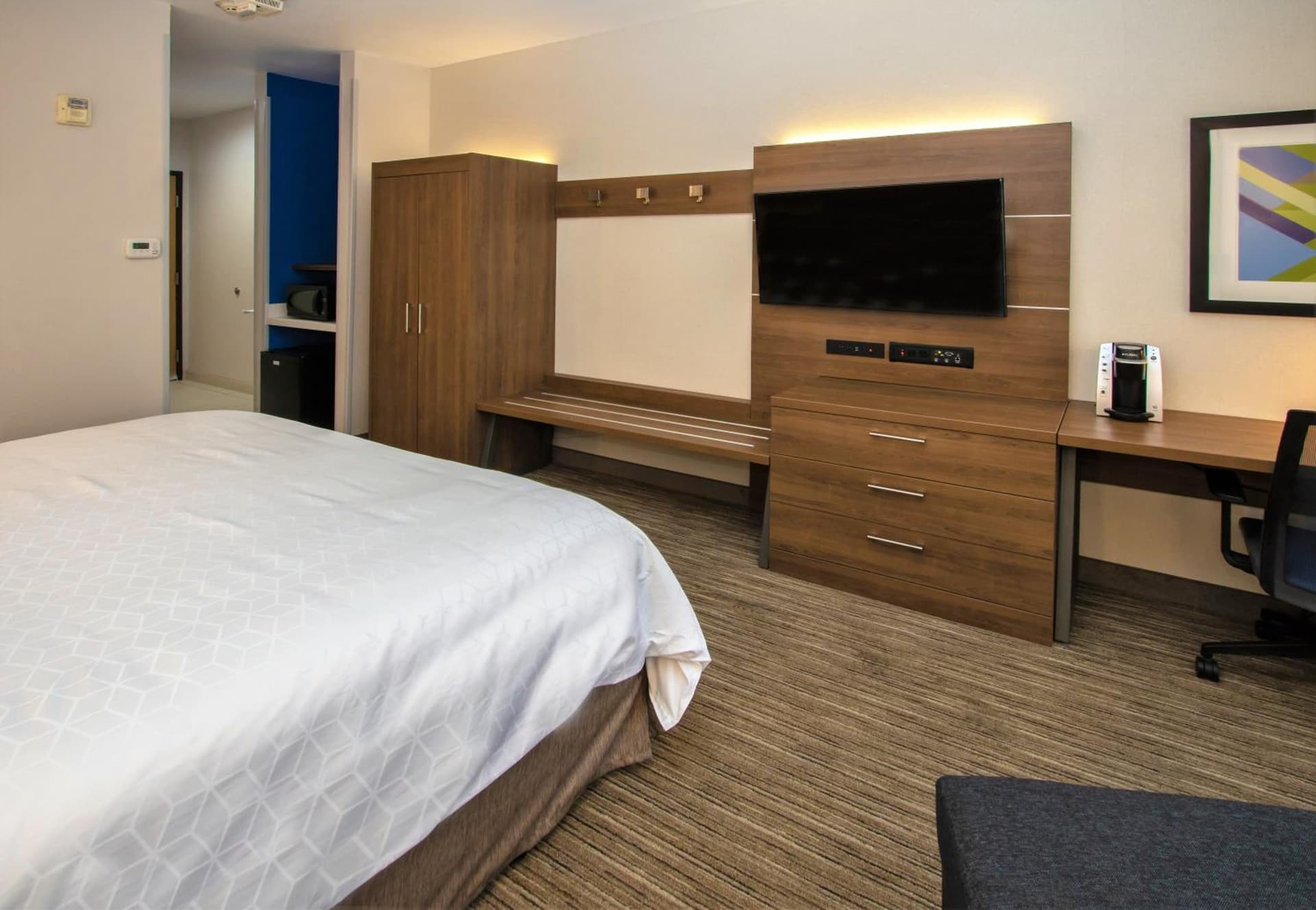 Holiday Inn Express Hotel & Suites Roseville - Galleria Area by IHG gallery photo in Roseville, CA — image 47