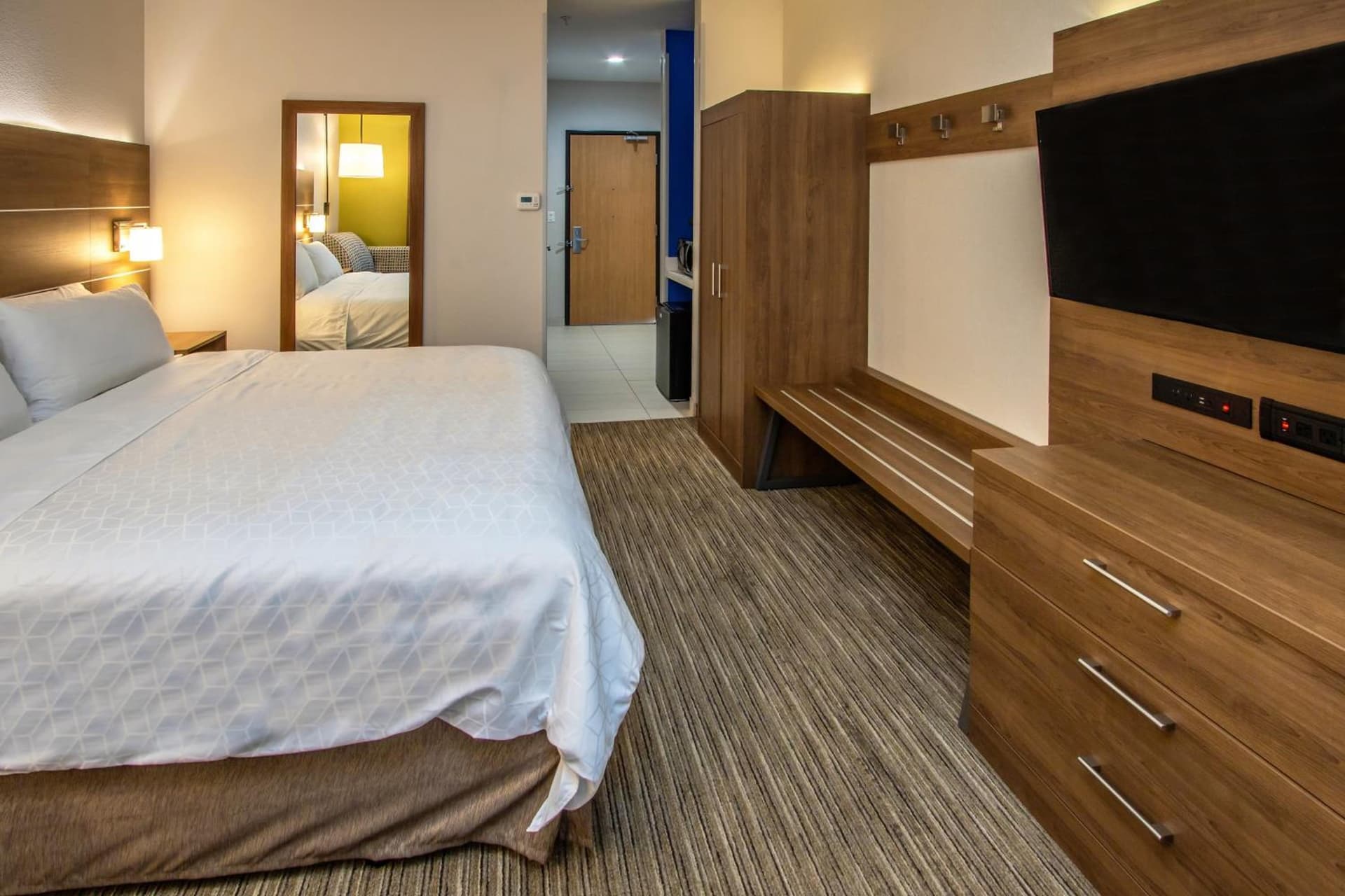 Holiday Inn Express Hotel & Suites Roseville - Galleria Area by IHG gallery photo in Roseville, CA — image 23