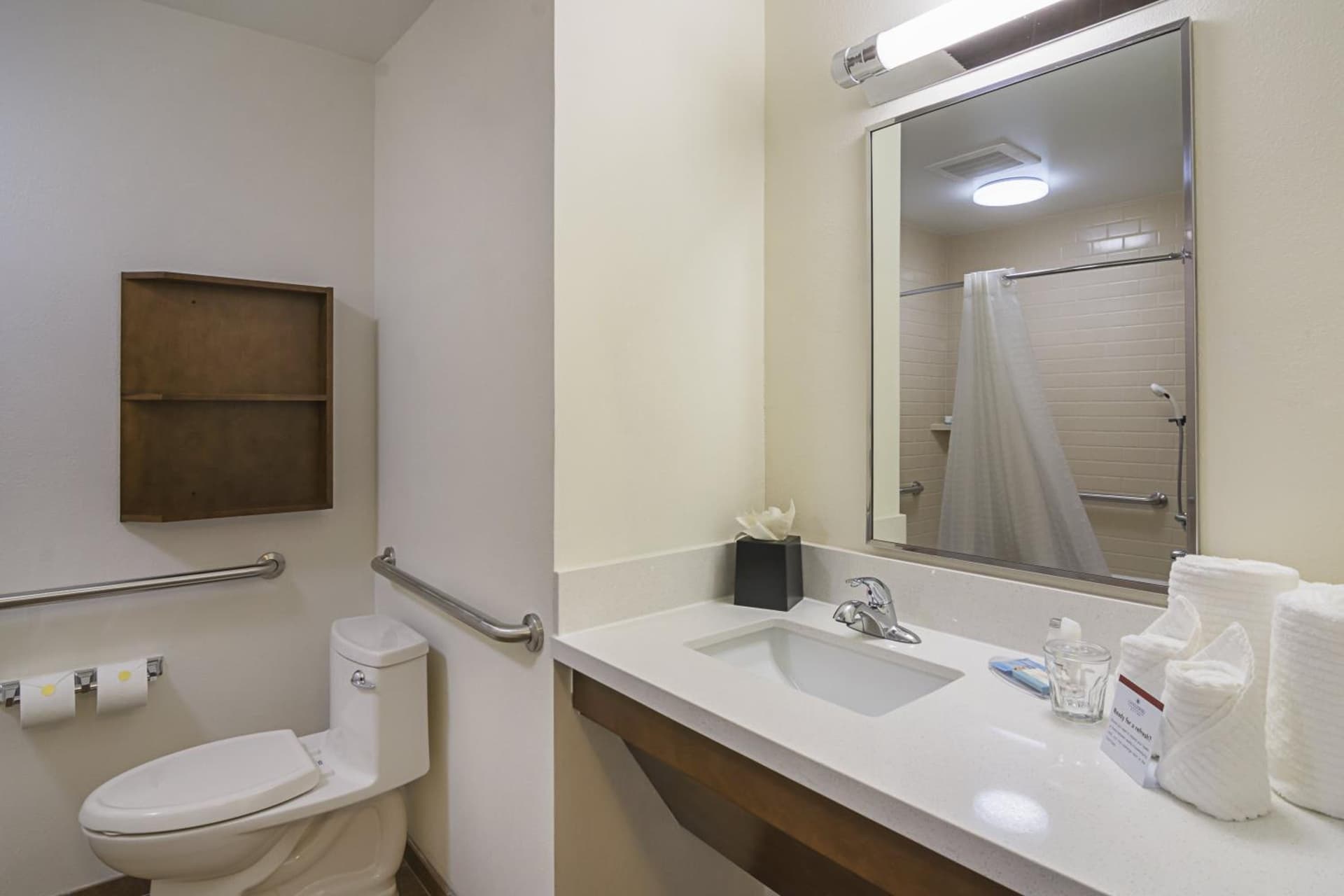 Candlewood Suites Pensacola - University Area by IHG interior in Pensacola, FL — gallery photo 2