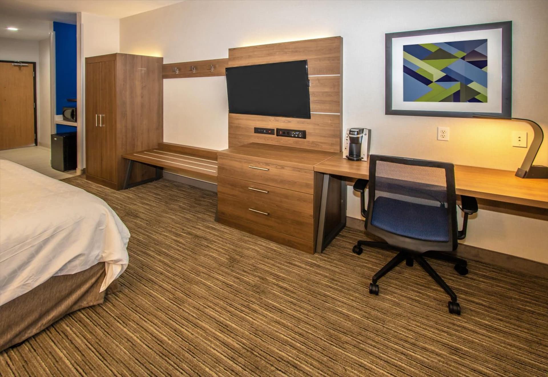 Holiday Inn Express Hotel & Suites Roseville - Galleria Area by IHG gallery photo in Roseville, CA — image 111