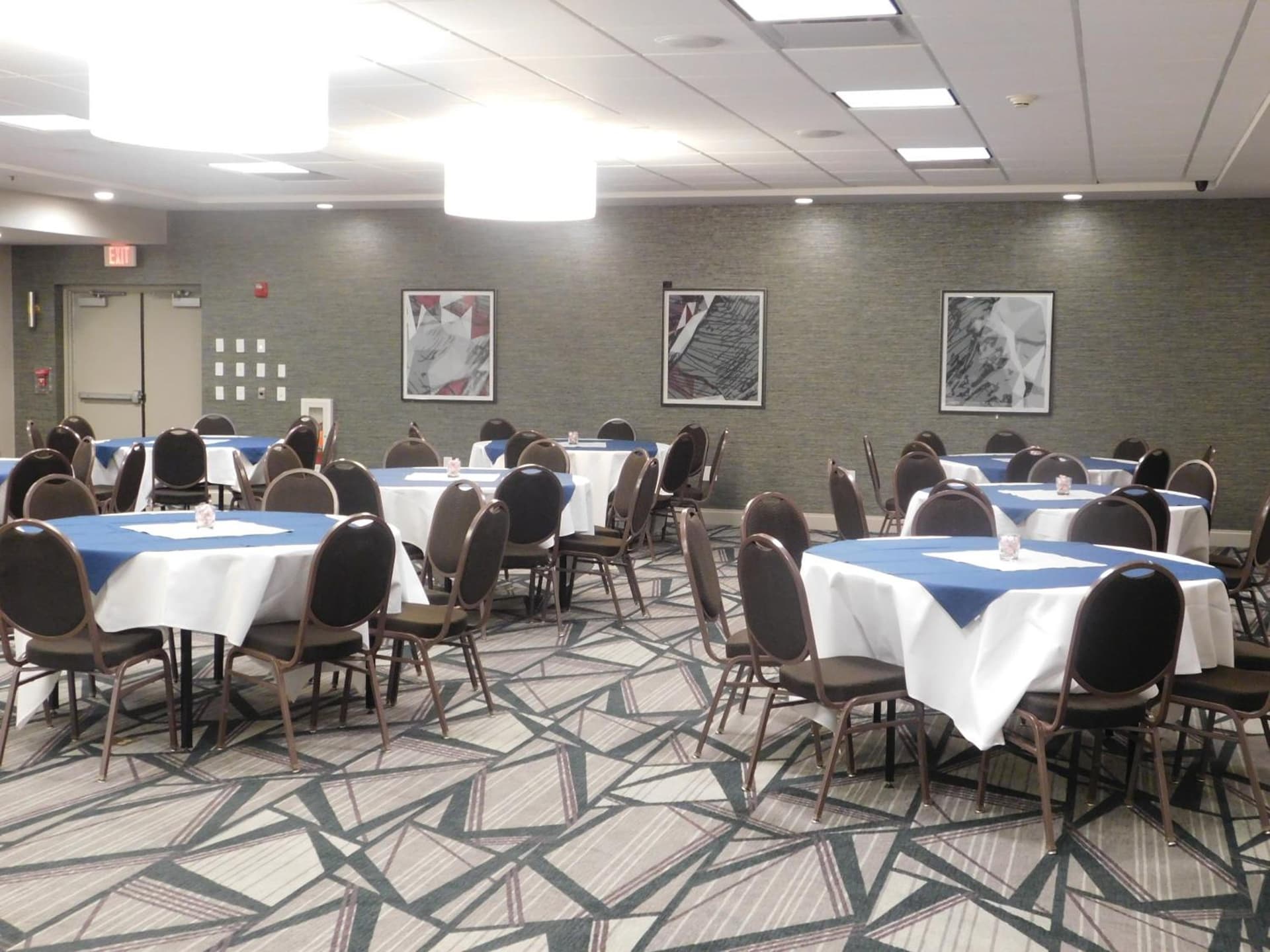 Holiday Inn Hotel & Suites Rochester - Marketplace by IHG gallery photo in Rochester, NY — image 38