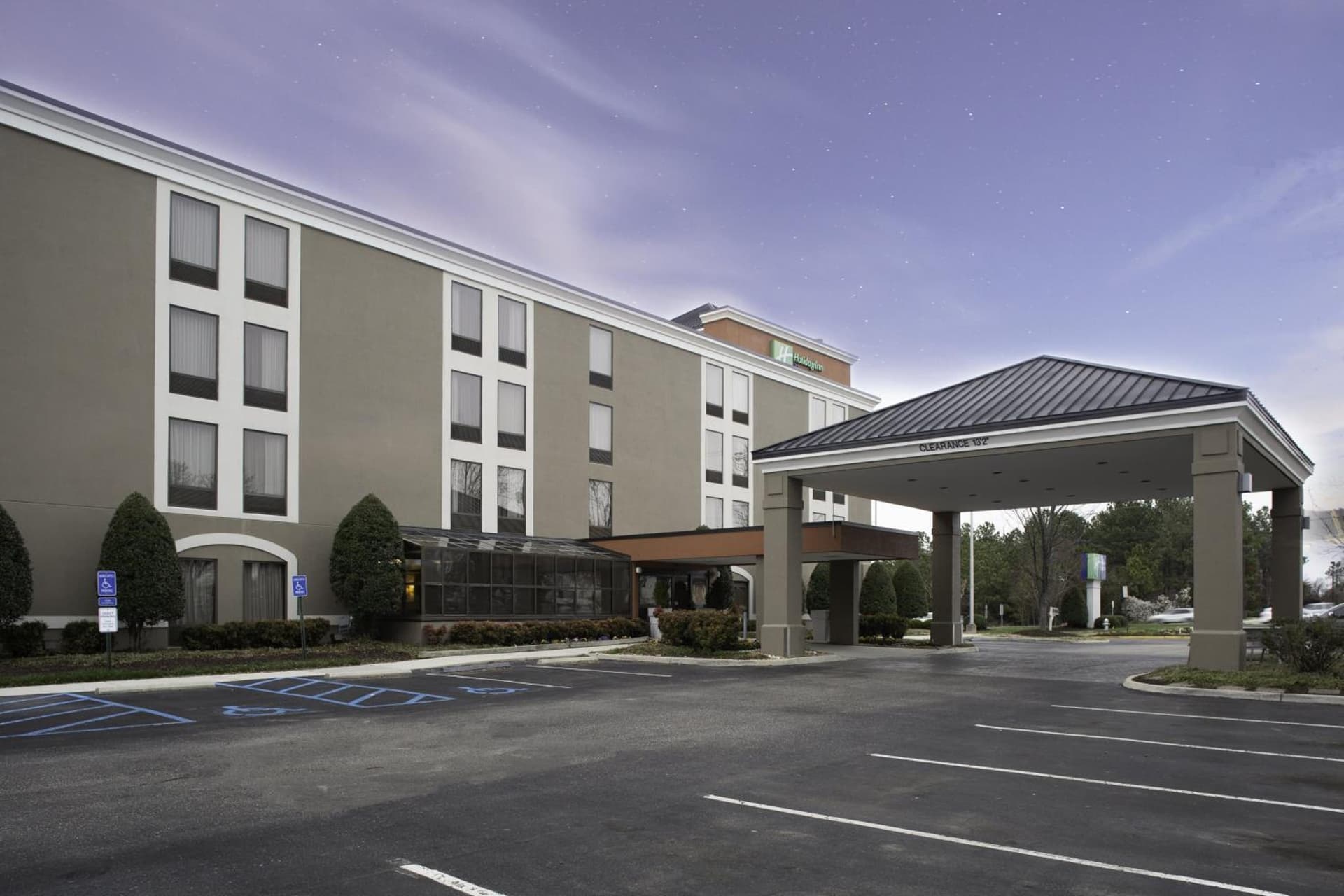 Holiday Inn Express - Chester by IHG featured exterior or lobby in Chester, VA — similar hotel