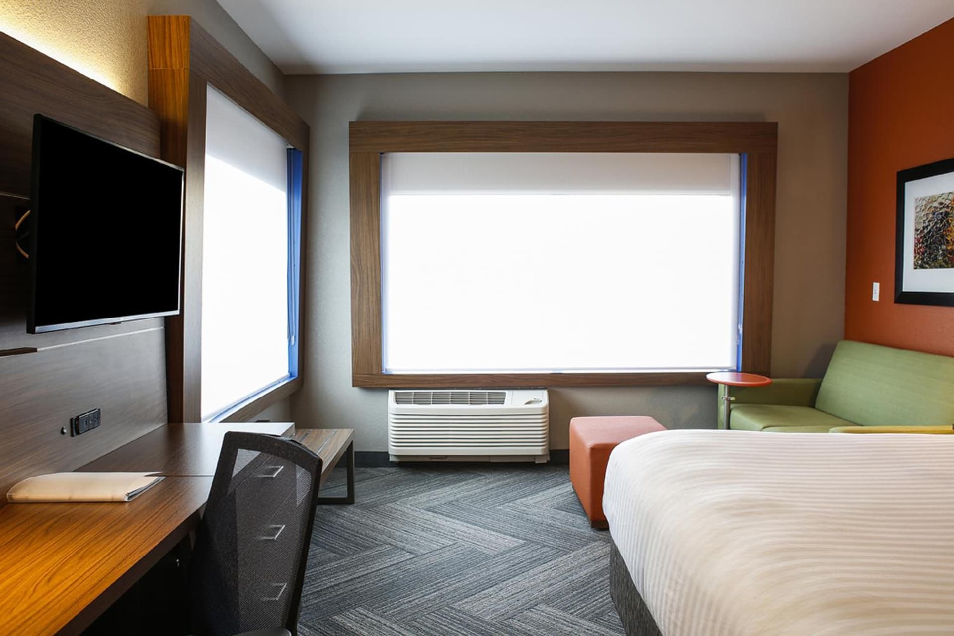 Holiday Inn Express & Suites Downtown Louisville by IHG gallery photo in Louisville, KY — image 6