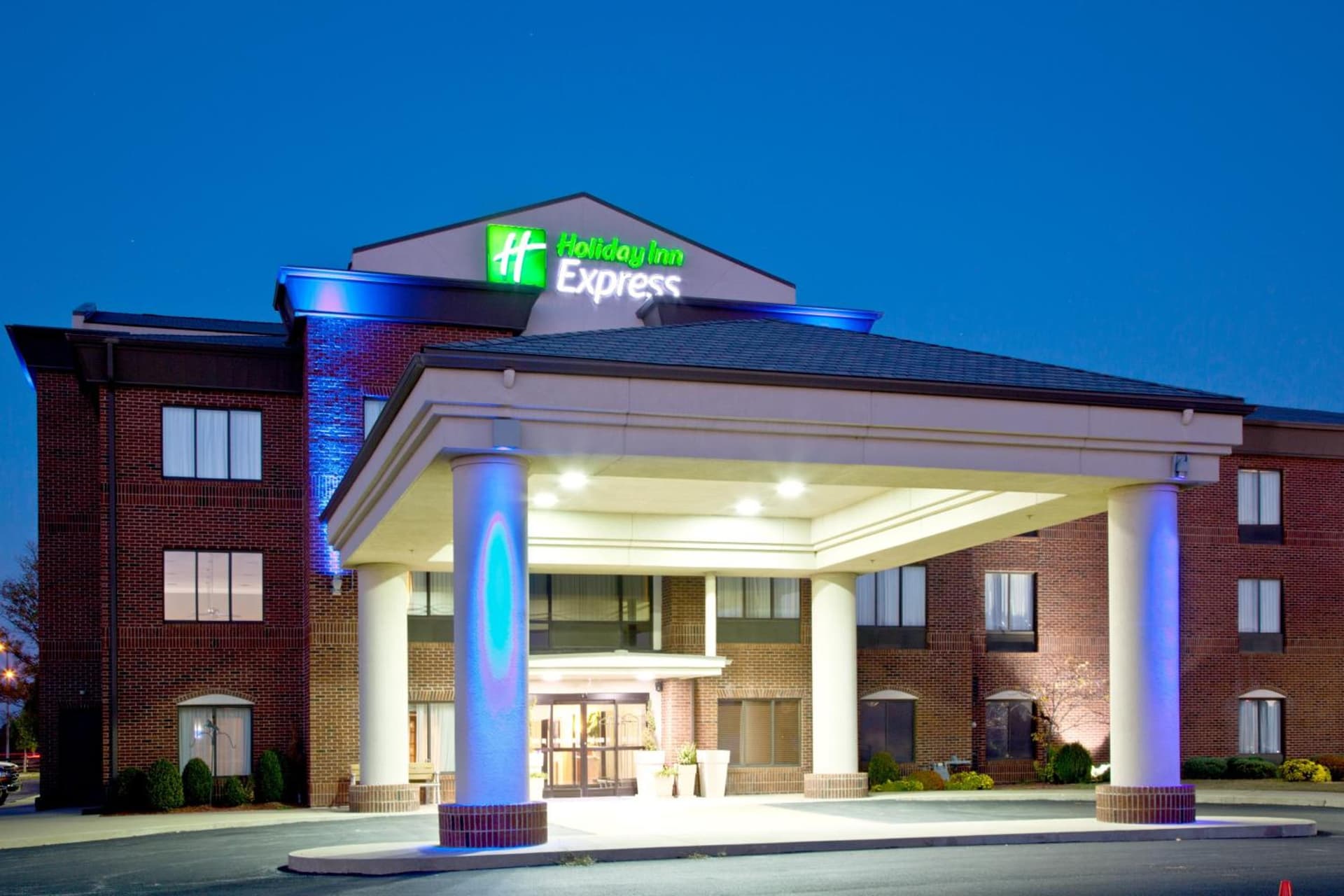 Holiday Inn Express & Suites Shelbyville by IHG featured exterior or lobby in Shelbyville, KY — similar hotel