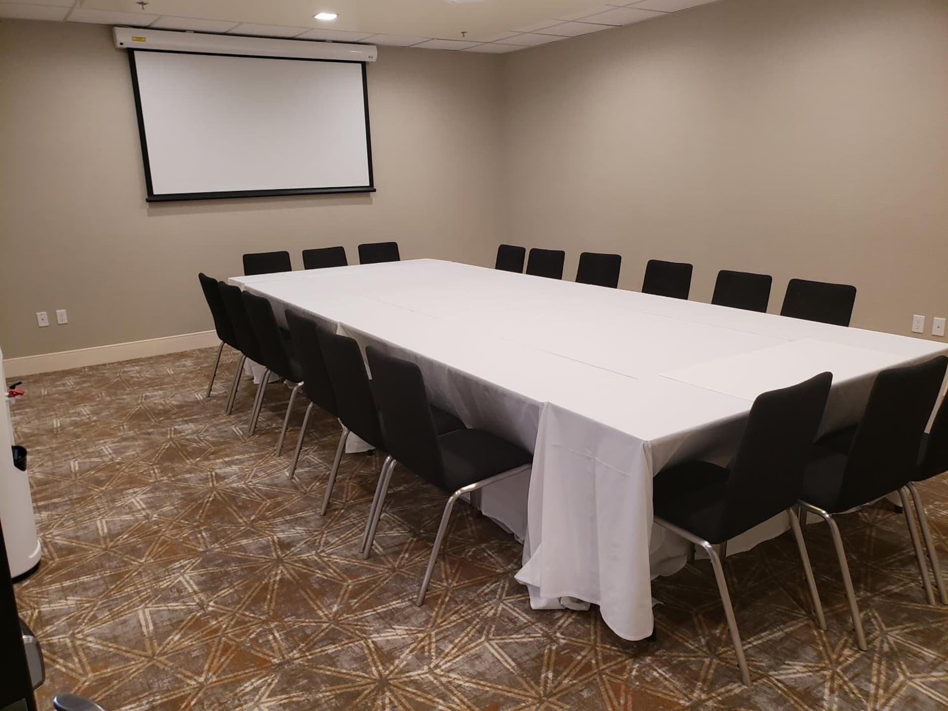 Holiday Inn Tacoma Mall by IHG gallery photo in Tacoma, WA — image 18