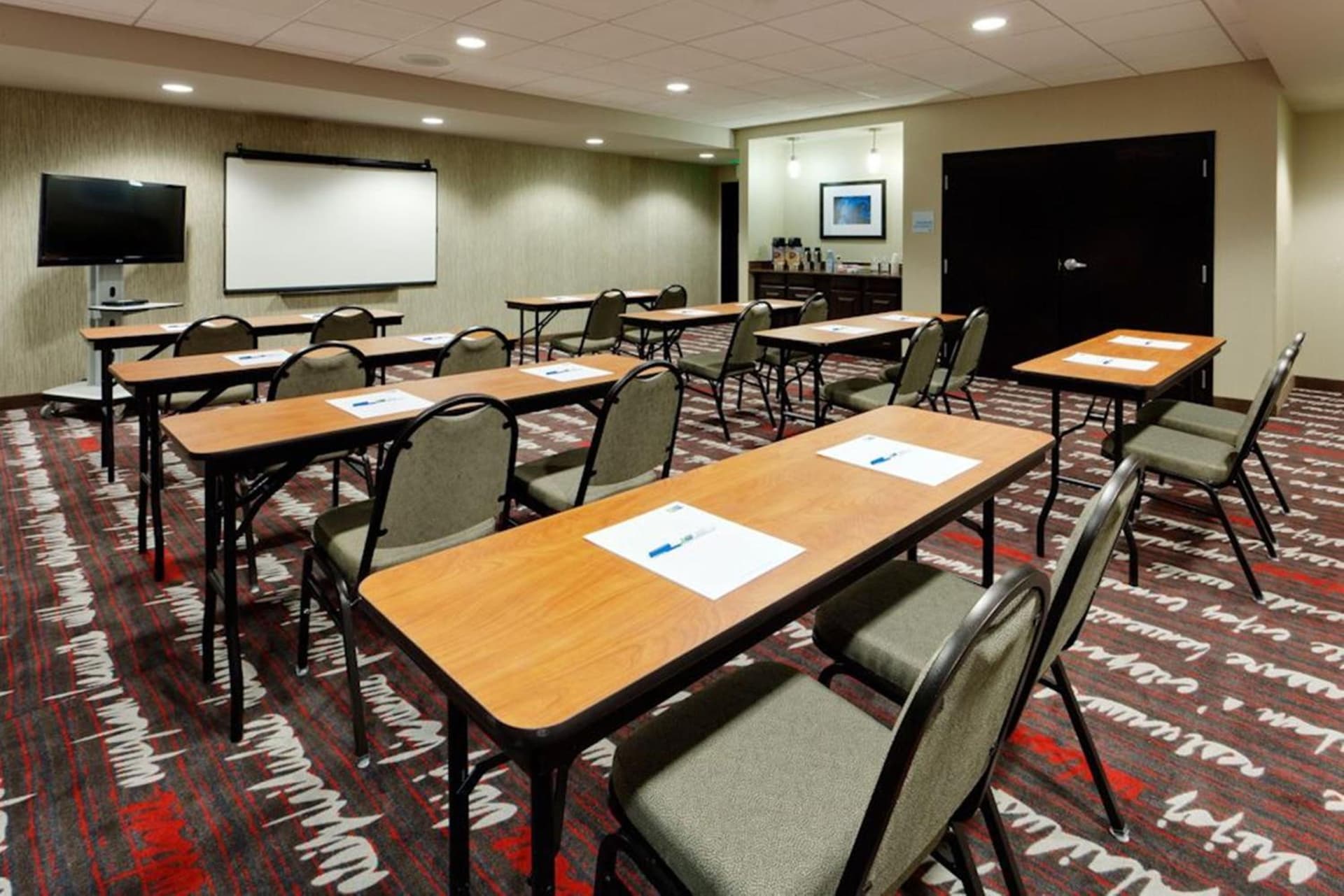 Holiday Inn Express & Suites Northeast by IHG gallery photo in York, PA — image 26