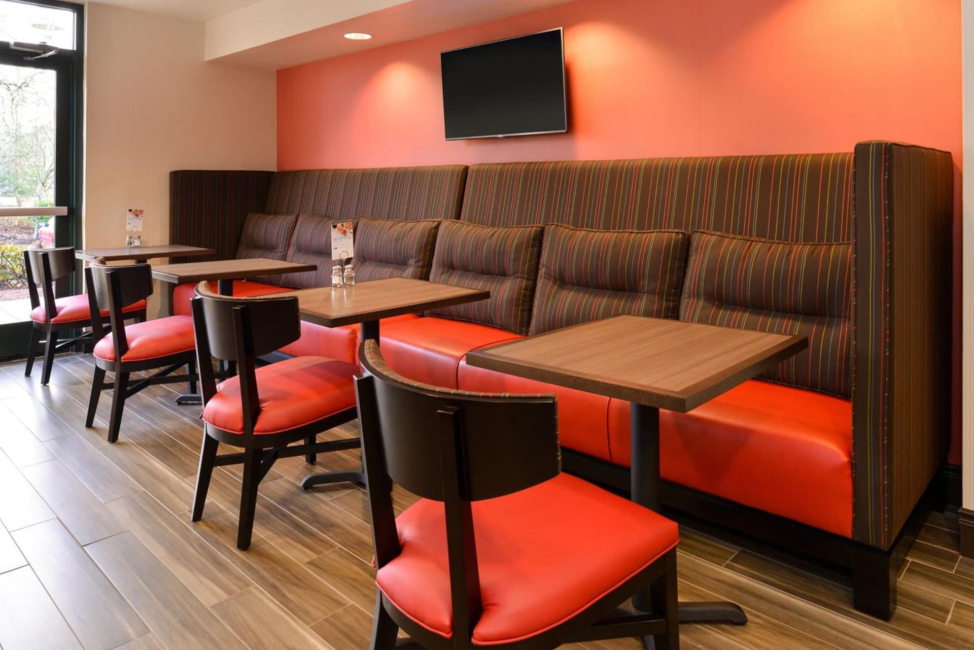 Holiday Inn Express Portland West/Hillsboro by IHG gallery photo in Hillsboro, OR — image 4