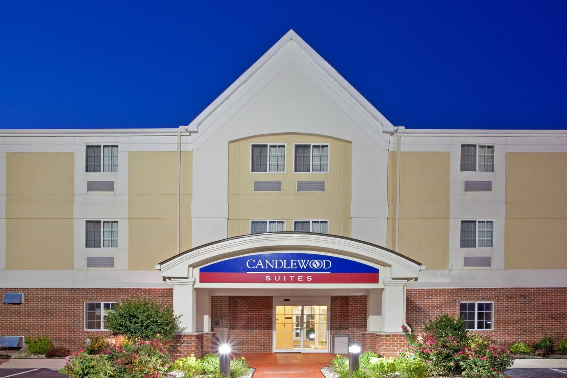 Candlewood Suites Merrillville by IHG property views in Merrillville, IN — gallery photo 3