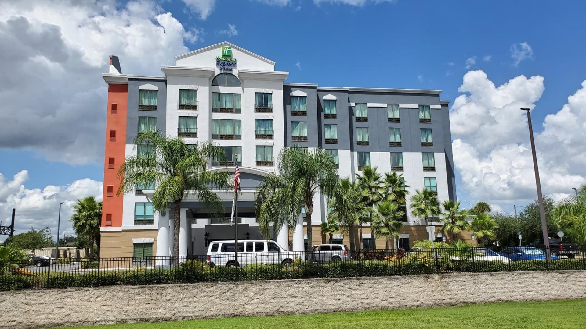 Holiday Inn Express-International Drive by IHG exterior or lobby in Orlando, FL — main listing photo