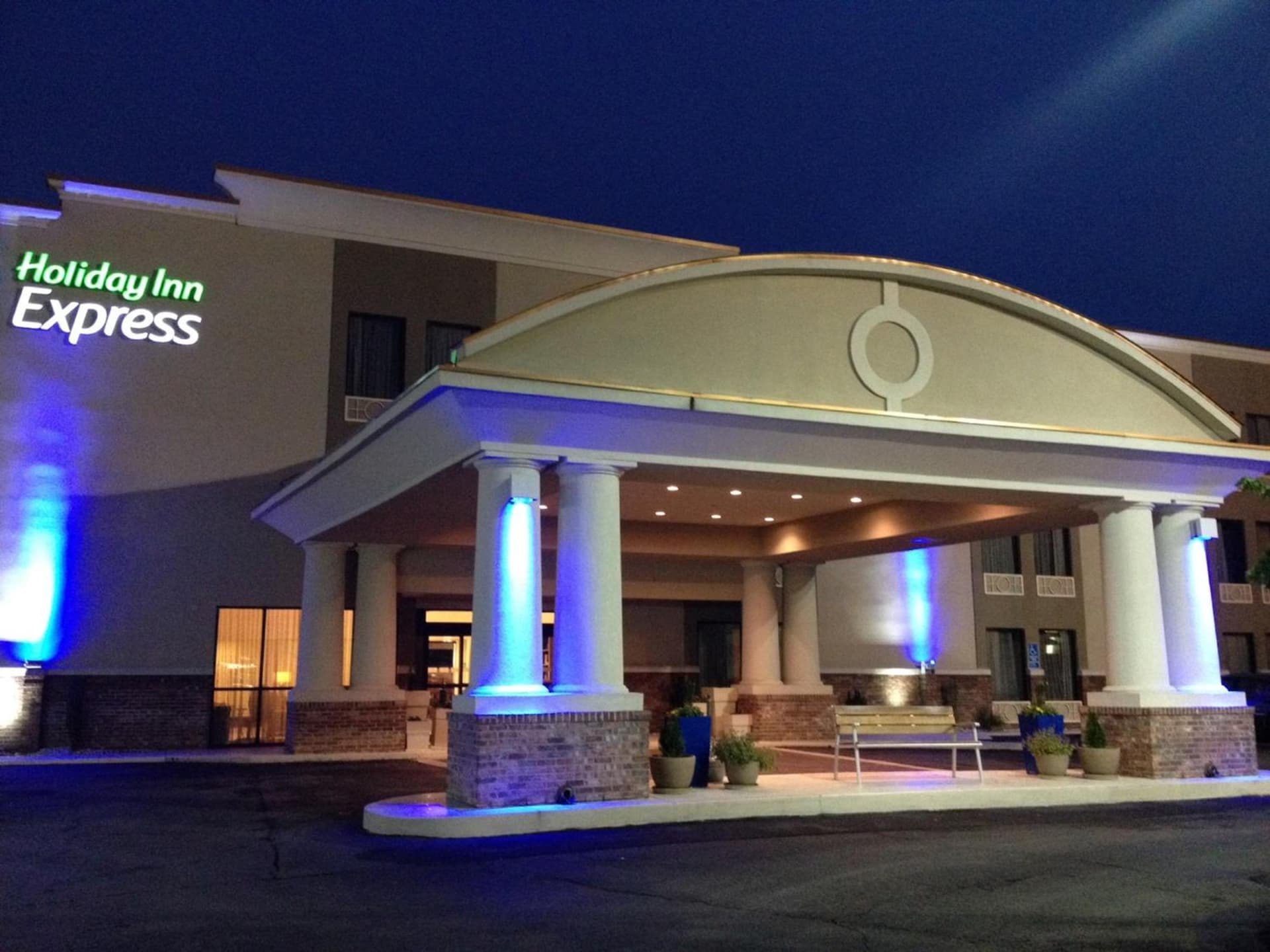 Holiday Inn Express New Albany by IHG property views in New Albany, MS — gallery photo 3
